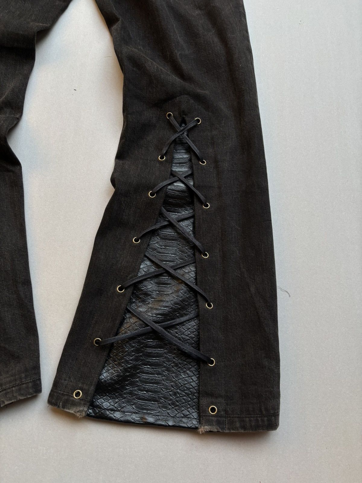 Japanese Brand Lace up flare jeans Size US 30 / EU 46 - 4 Thumbnail