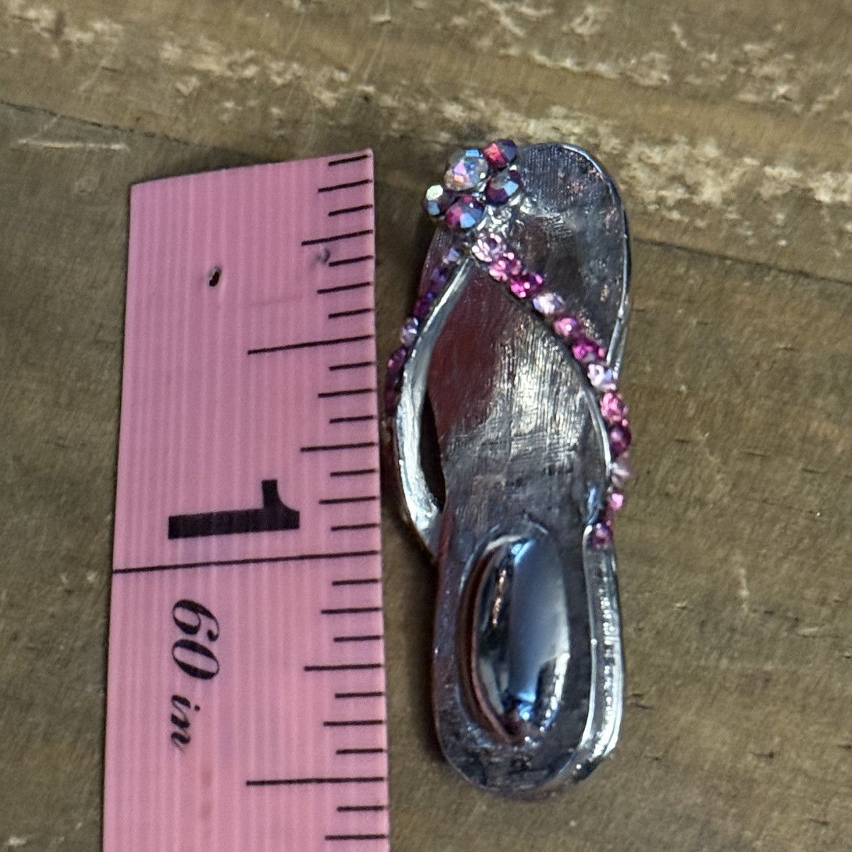 Other Silver tone rhinestone flip flop brooch Size ONE SIZE - 2 Thumbnail
