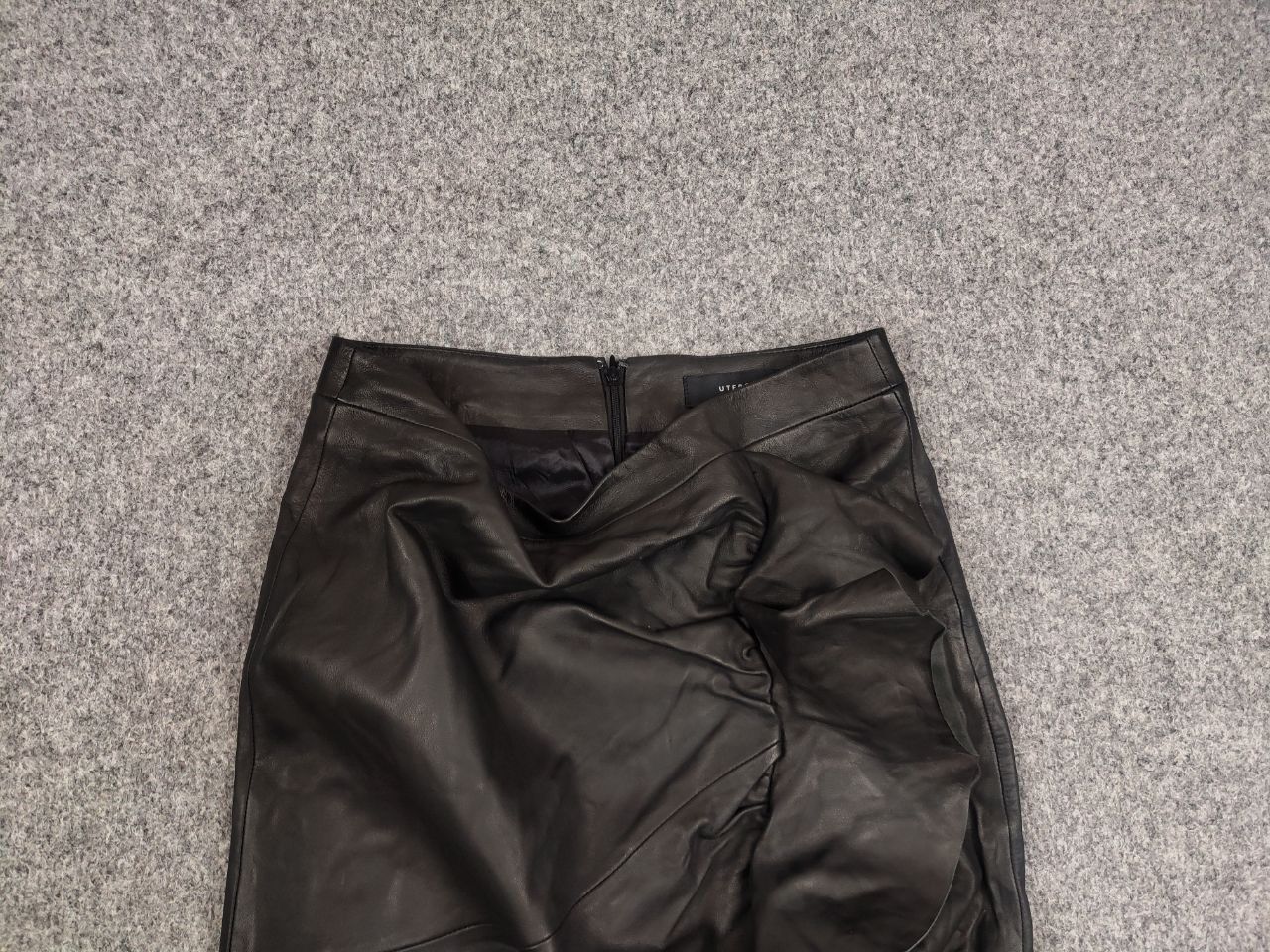 Other Uterque Designer Black Leather Midi Skirt Size 30" / US 8 / IT 44 - 4 Thumbnail