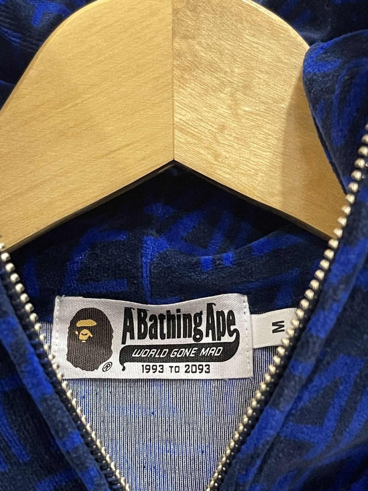 Bape BAPE Logo Monogram Velour Shark Full Zip Hoodie Size US M / EU 48-50 / 2 - 8 Thumbnail