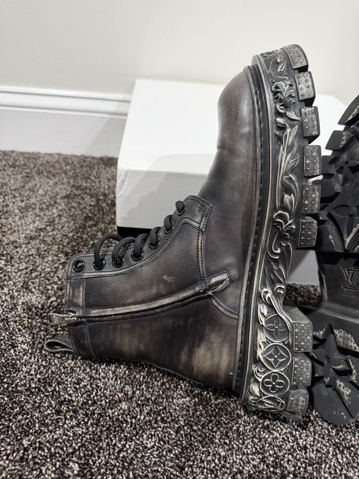 Louis Vuitton Louis Vuitton Virgil Abloh FW22 Baroque Ranger Leather Boots Size US 8 / EU 41 - 7 Thumbnail