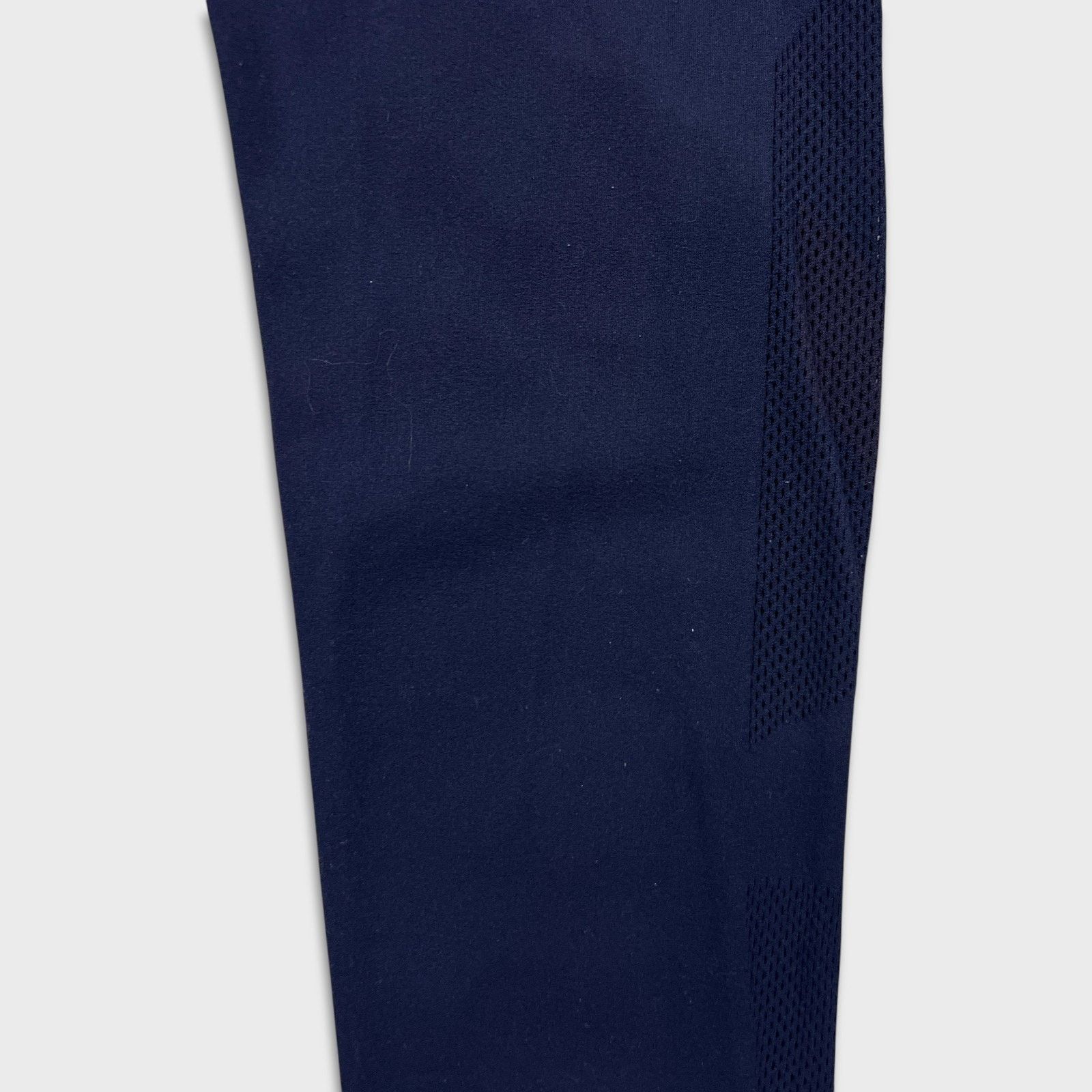 Lululemon Lululemon Reveal 7/8 Tight Mid Rise Seamless Yoga Leggings Size 27" / US 4 / IT 40 - 4 Thumbnail