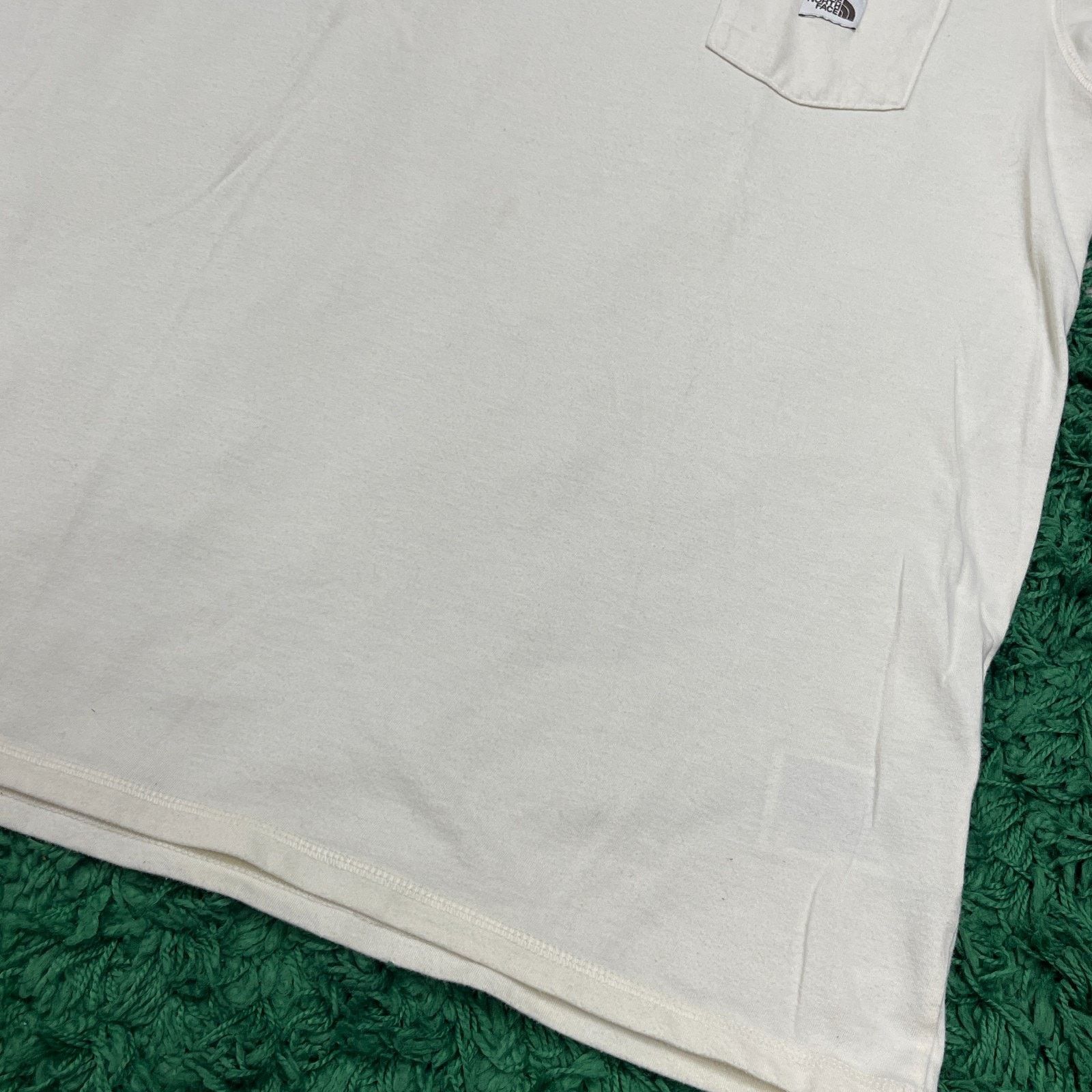 The North Face The North Face TNF Cream Pocket Tee T Shirt size Large L B12 Size US L / EU 52-54 / 3 - 3 Thumbnail