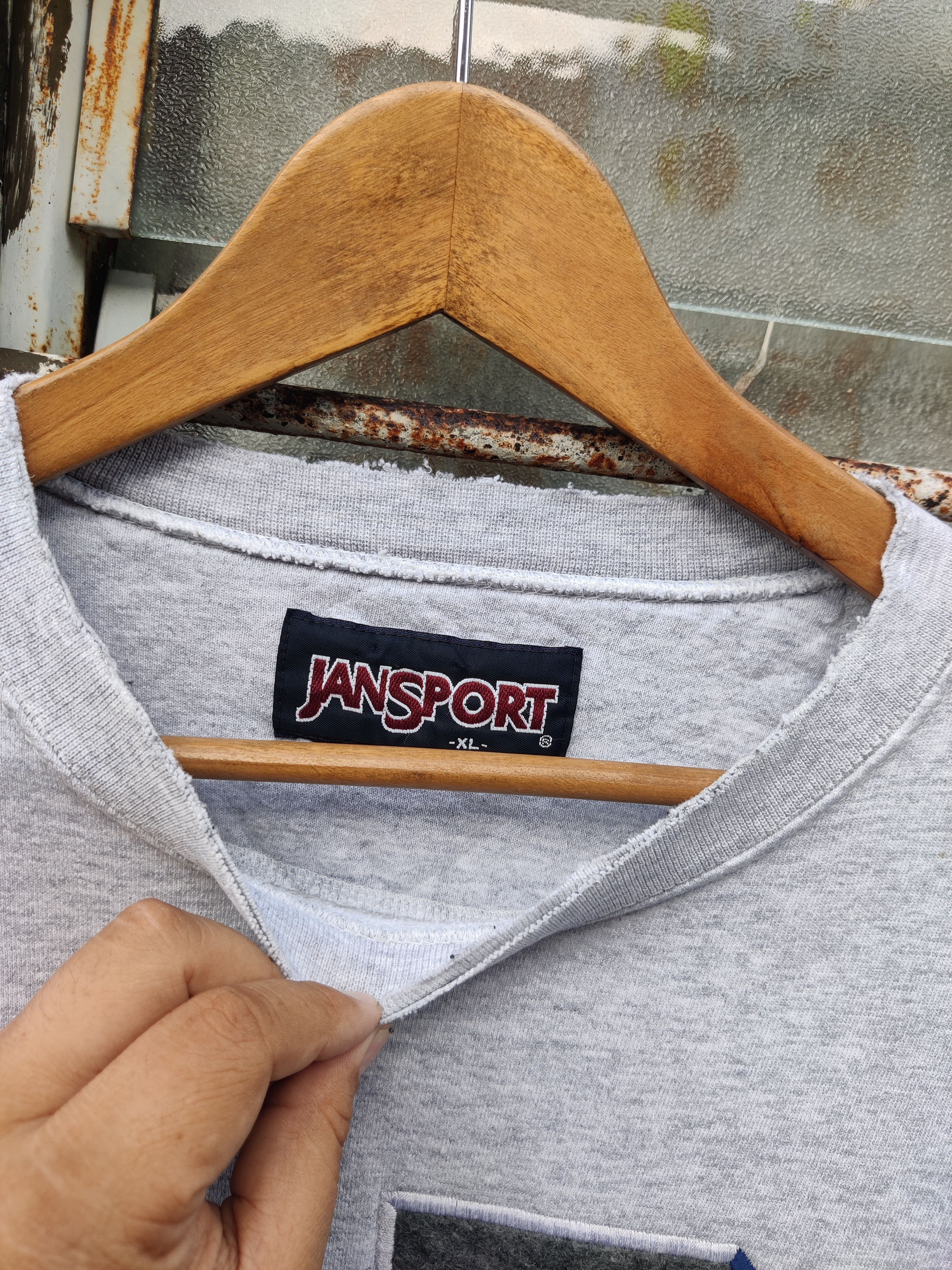 Golden Bear Vintage Distressed Jansport Long Beach State Sweatshirt Size US XL / EU 56 / 4 - 6 Thumbnail