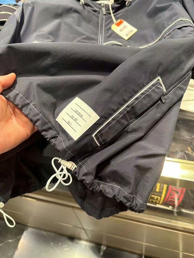 Thom Browne thom browne lightweight hooded jacket Size US M / EU 48-50 / 2 - 4 Thumbnail