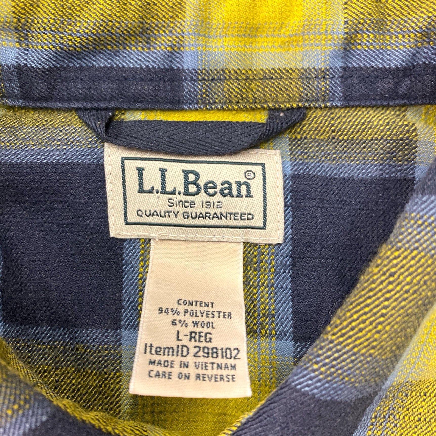 Vintage VINTAGE LL Bean Men’s Plaid Flannel Shirt Button Up L/S Blue Large Size US L / EU 52-54 / 3 - 2 Thumbnail