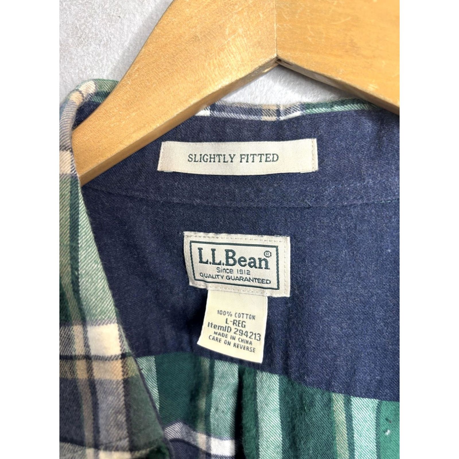Vintage L.L.Bean Shirt Mens L Green Plaid Flannel Cotton Button Up Slim Fit with Pockets Size US L / EU 52-54 / 3 - 4 Thumbnail