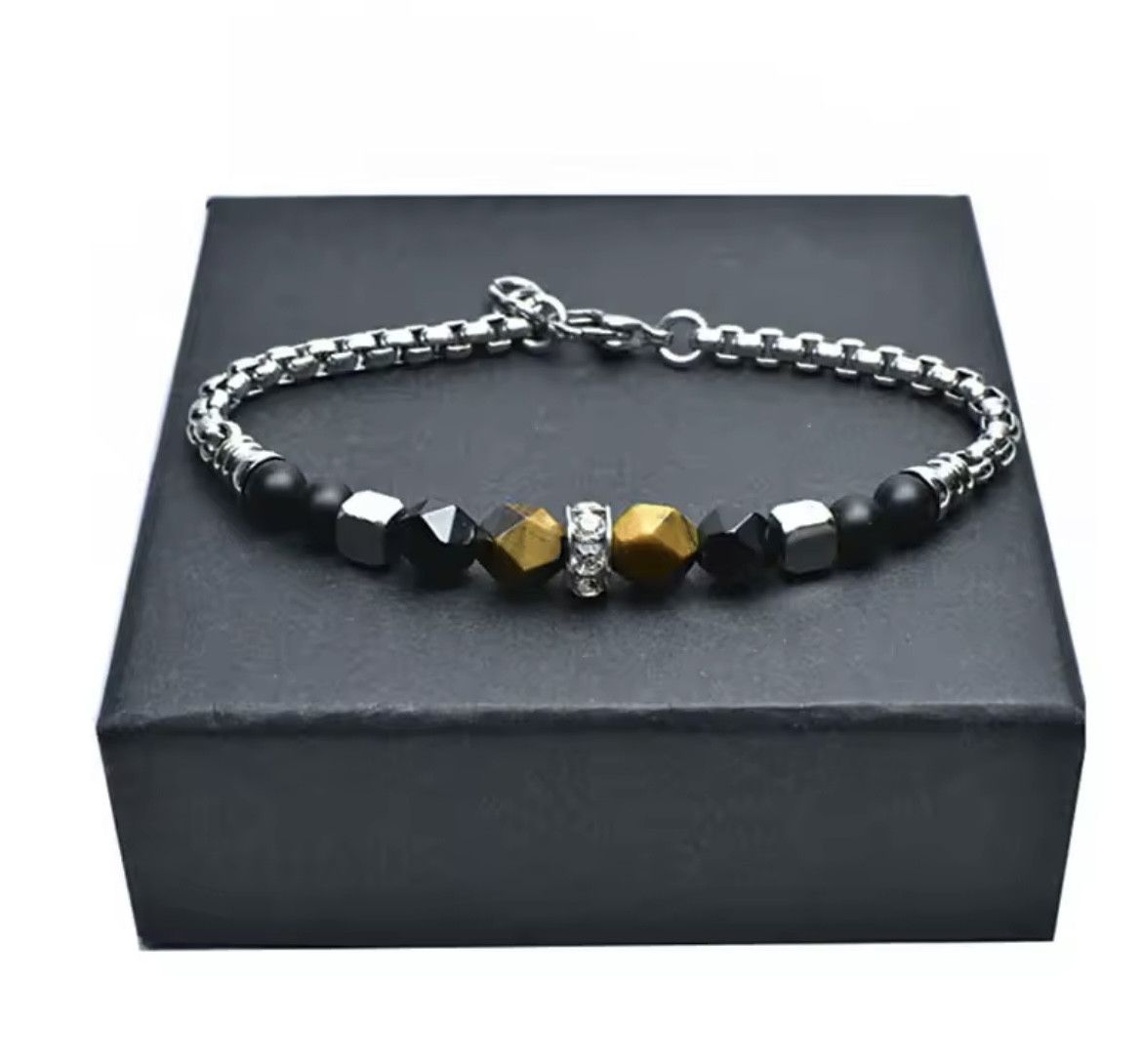 Jewelry Natural Tiger Eye Stone Bead Bracelet Size ONE SIZE - 1 Thumbnail