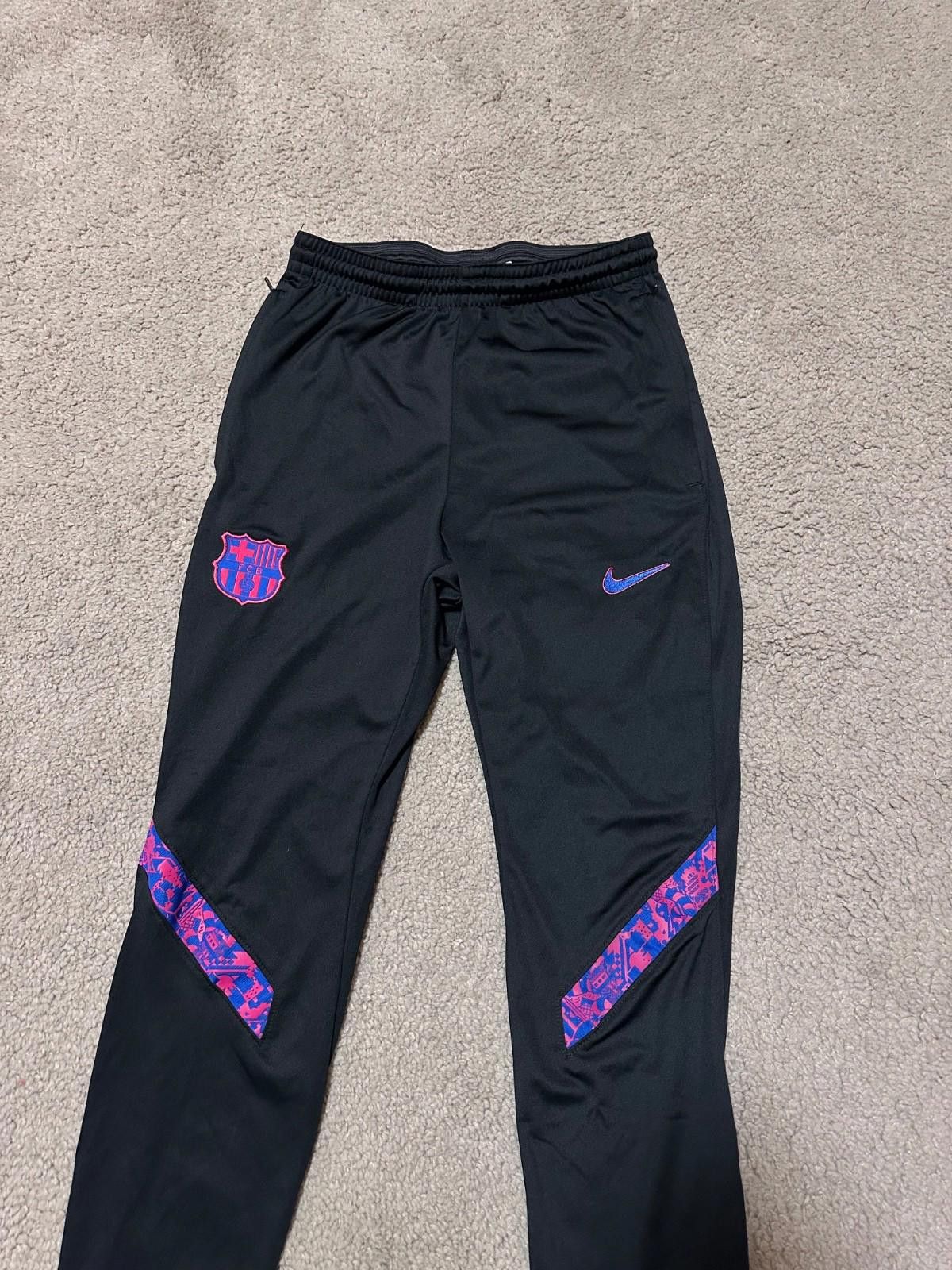 Nike BARCELONA 2021/2022 TRAINING FOOTBALL PANTS JERSEY NIKE SZ S Size US 28 / EU 44 - 3 Thumbnail