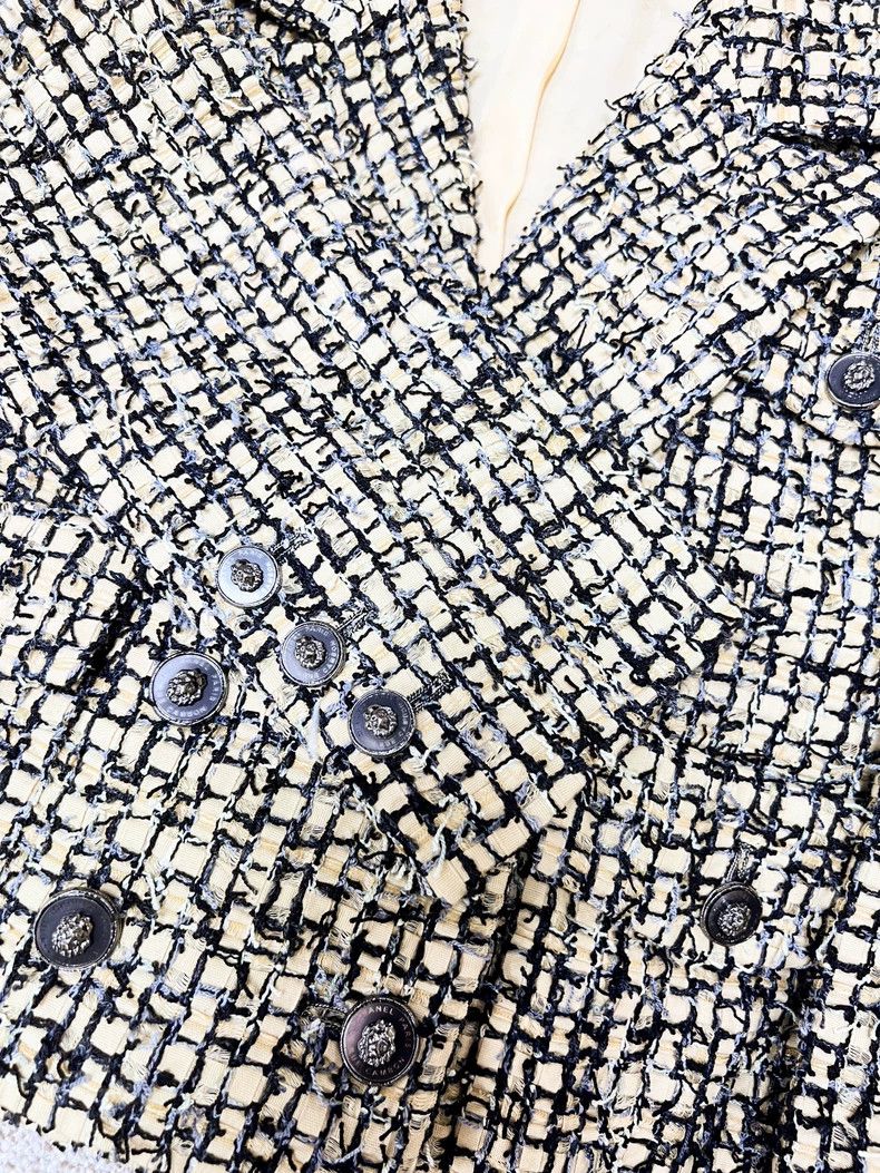 Chanel Chanel Black woven tweed jacket Size XS / US 0-2 / IT 36-38 - 4 Thumbnail