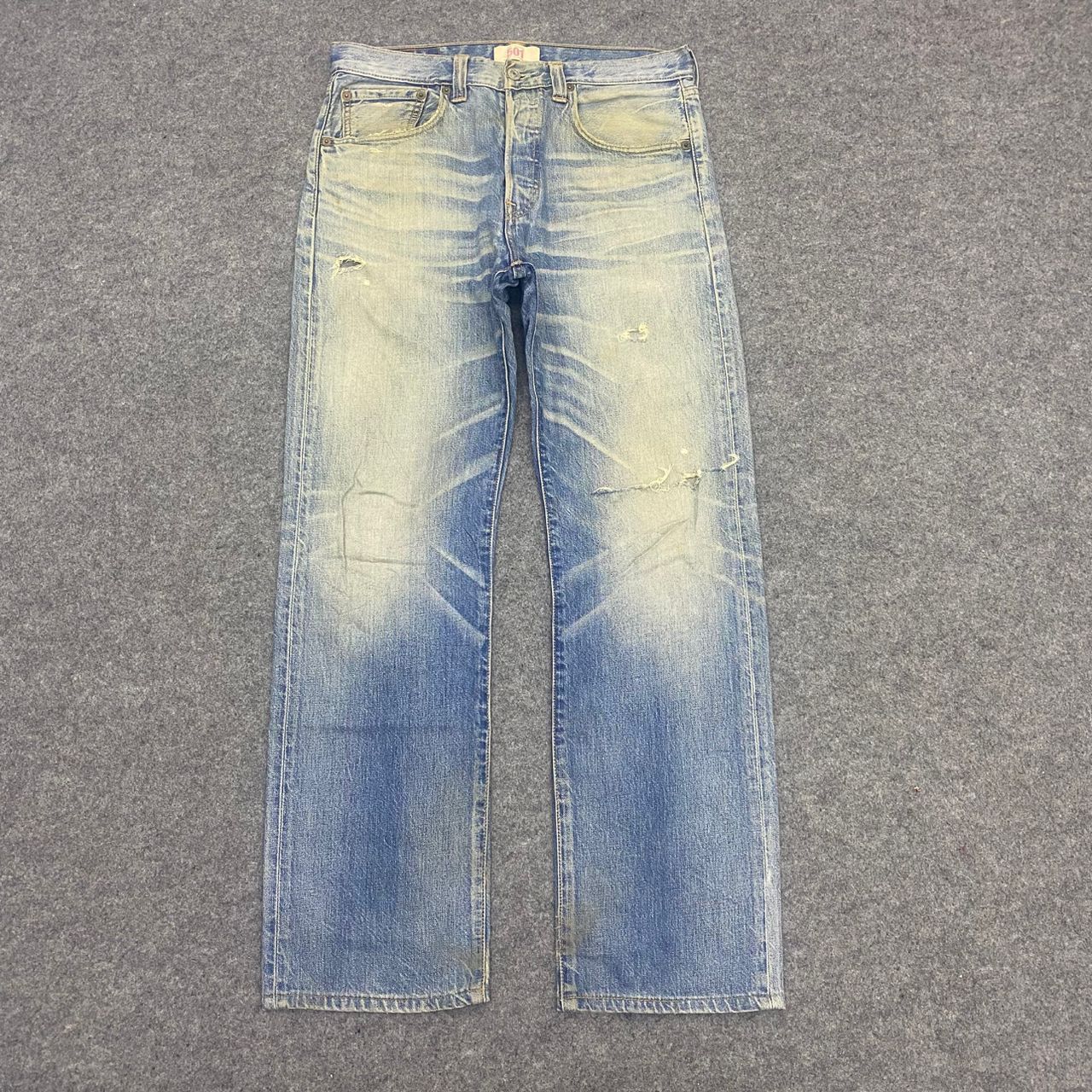 Levi's 💥Vintage Levis 501 Button Fly Kurt Cobain Style Size US 33 - 1 Thumbnail