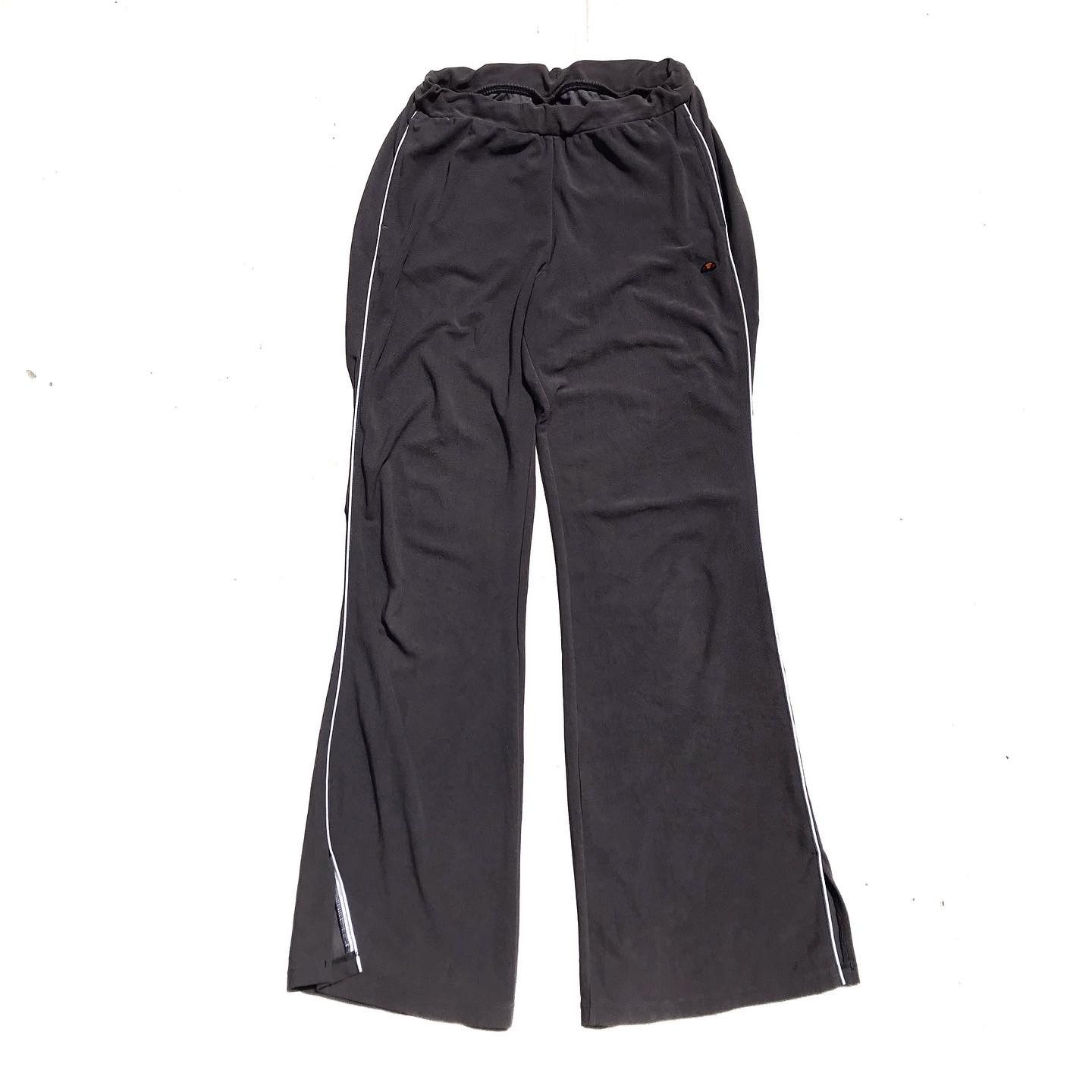 Ellesse ellesse Trackpants Smooth velvet Material in grey colour way Size US 33 - 2 Thumbnail