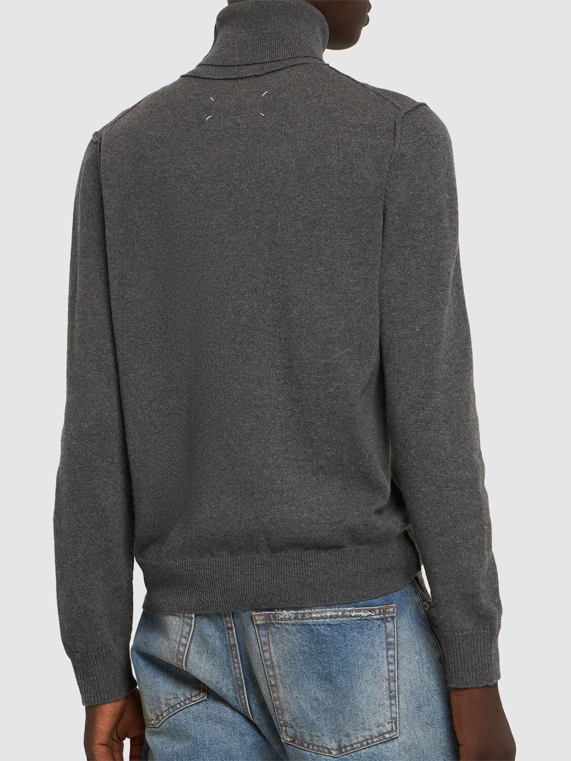Maison Margiela o1y1124 Cashmere Turtleneck Sweater In Grey Size US S / EU 44-46 / 1 - 3 Thumbnail