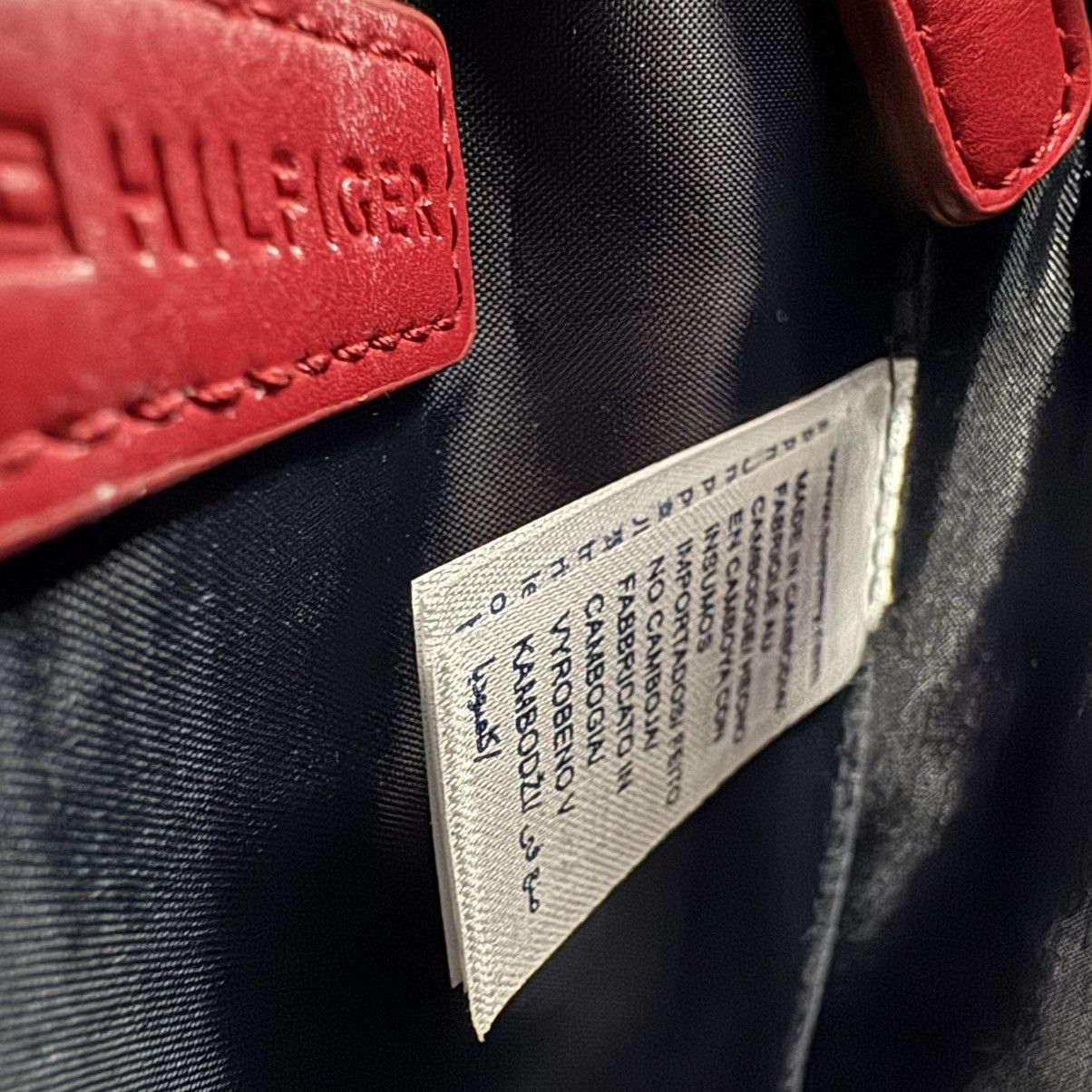 Tommy Hilfiger NWT Tommy Hilfiger Crossbody Monogram Women's Bag Size ONE SIZE - 15 Thumbnail