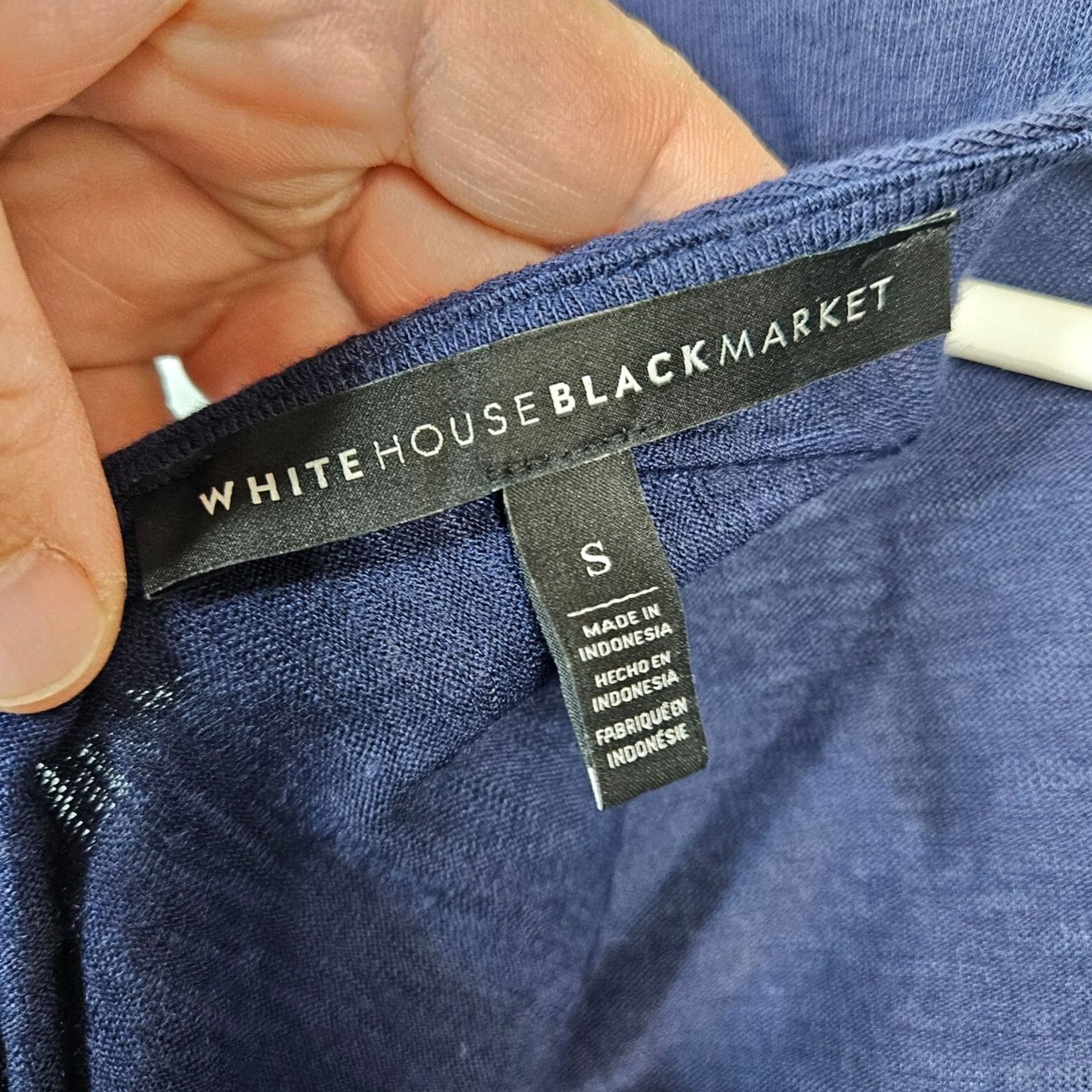 White House Black Market White House Black Market Top Sz S Women’s Navy Blue V-neck Back Size S / US 4 / IT 40 - 3 Thumbnail