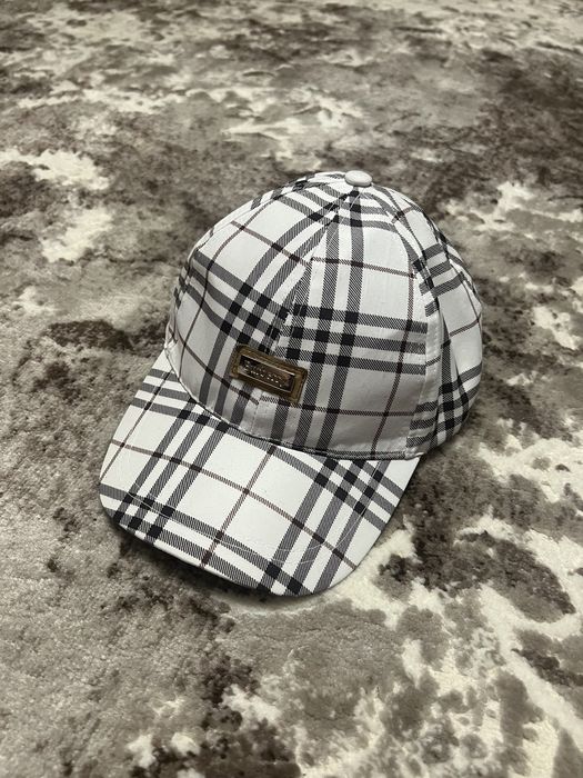 Burberry hotsell 90s logo