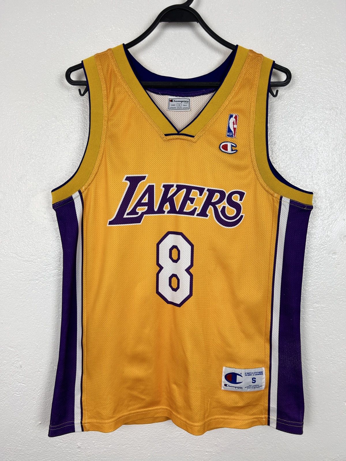 Champion 90s Kobe Bryant #8 Los Angeles Lakers Champion Jersey Size US S / EU 44-46 / 1 - 1 Thumbnail