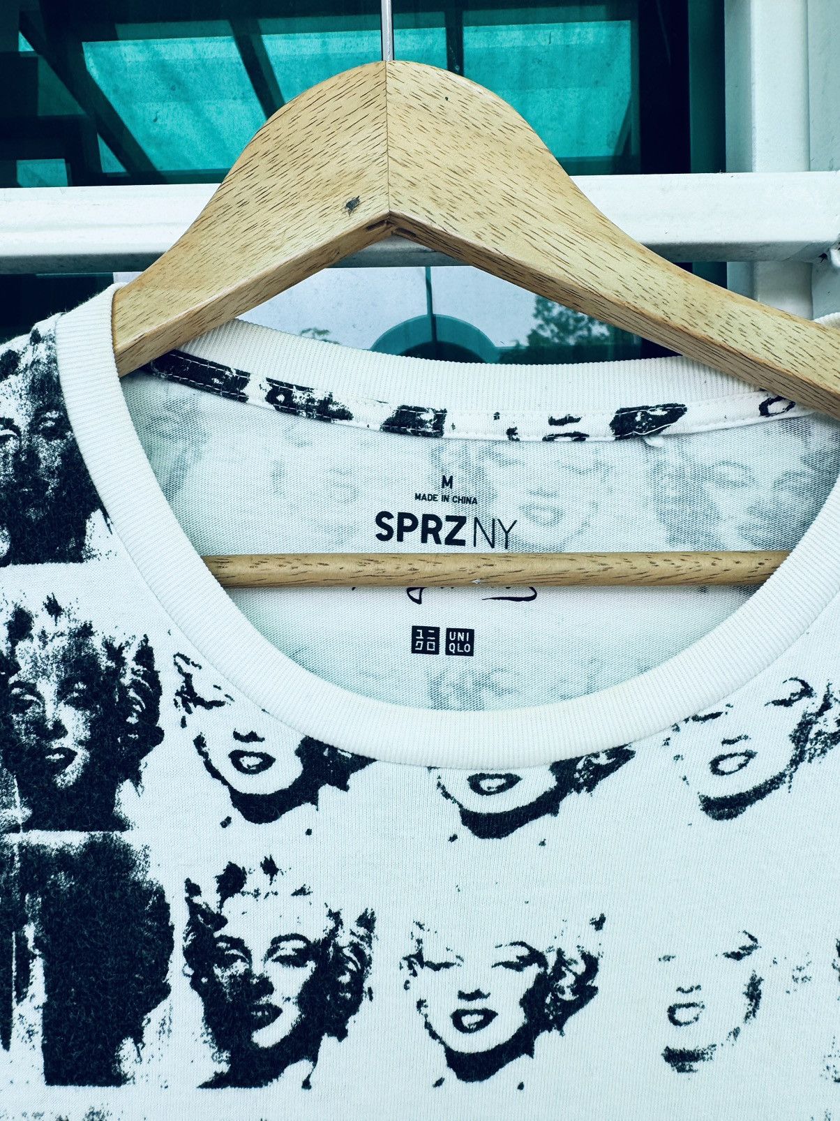 Andy Warhol × Uniqlo Uniqlo X SPRZNY X Andy Warhol - Full Print Manroe Size M / US 6-8 / IT 42-44 - 4 Thumbnail