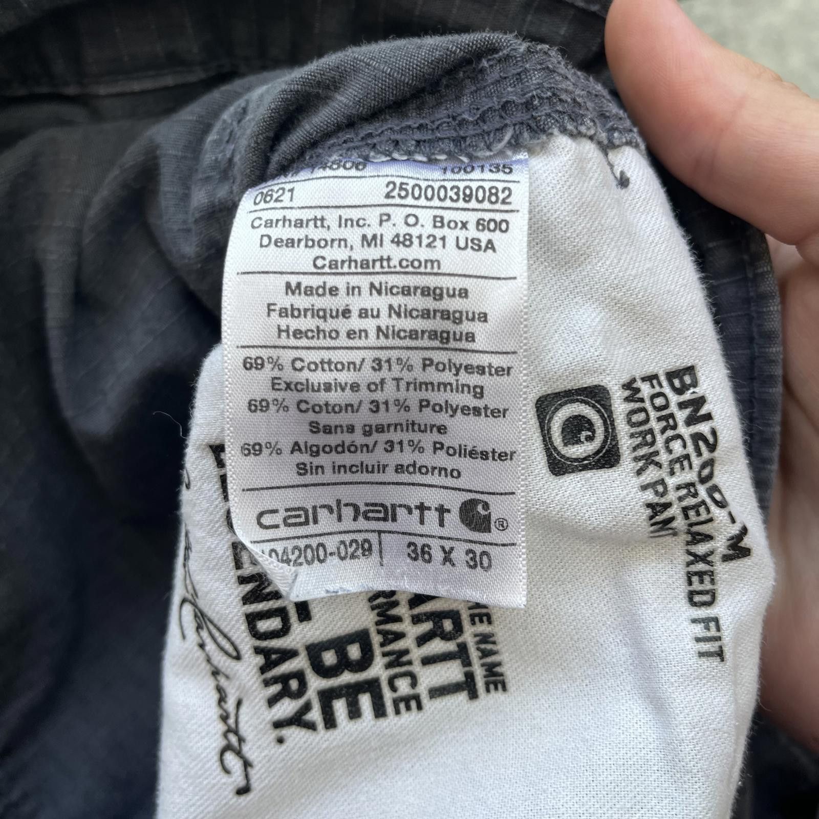 Carhartt × Vintage Vintage Y2K Distressed Carhartt Cargo Workwear Shorts Size US 36 / EU 52 - 3 Thumbnail