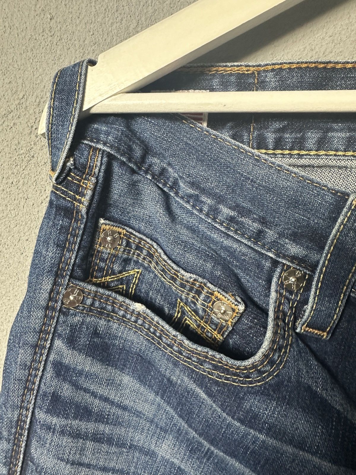 True Religion True Religion Distressed Jeans Size US 33 - 4 Thumbnail