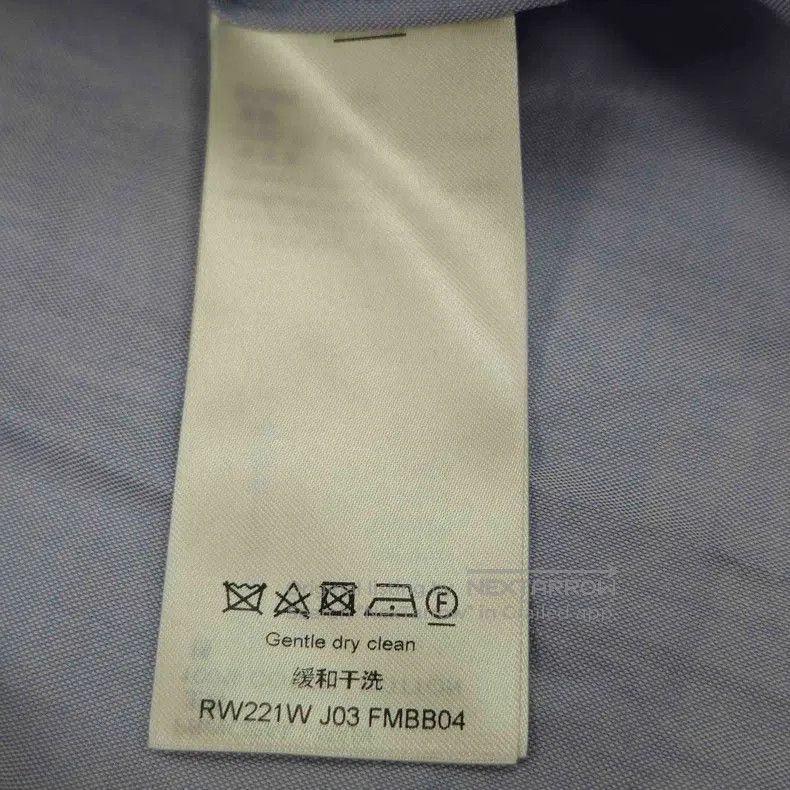 Louis Vuitton Louis Vuitton Blue Embroidered Logo Leather Badge Shirt Size XS / US 0-2 / IT 36-38 - 6 Thumbnail