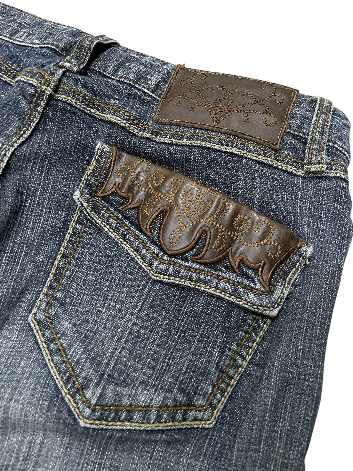 Japanese Brand × Tornado Mart Tornado Mart Style Tribal Leather Trimmed Flare Jeans Size US 26 / EU 42 - 17 Thumbnail