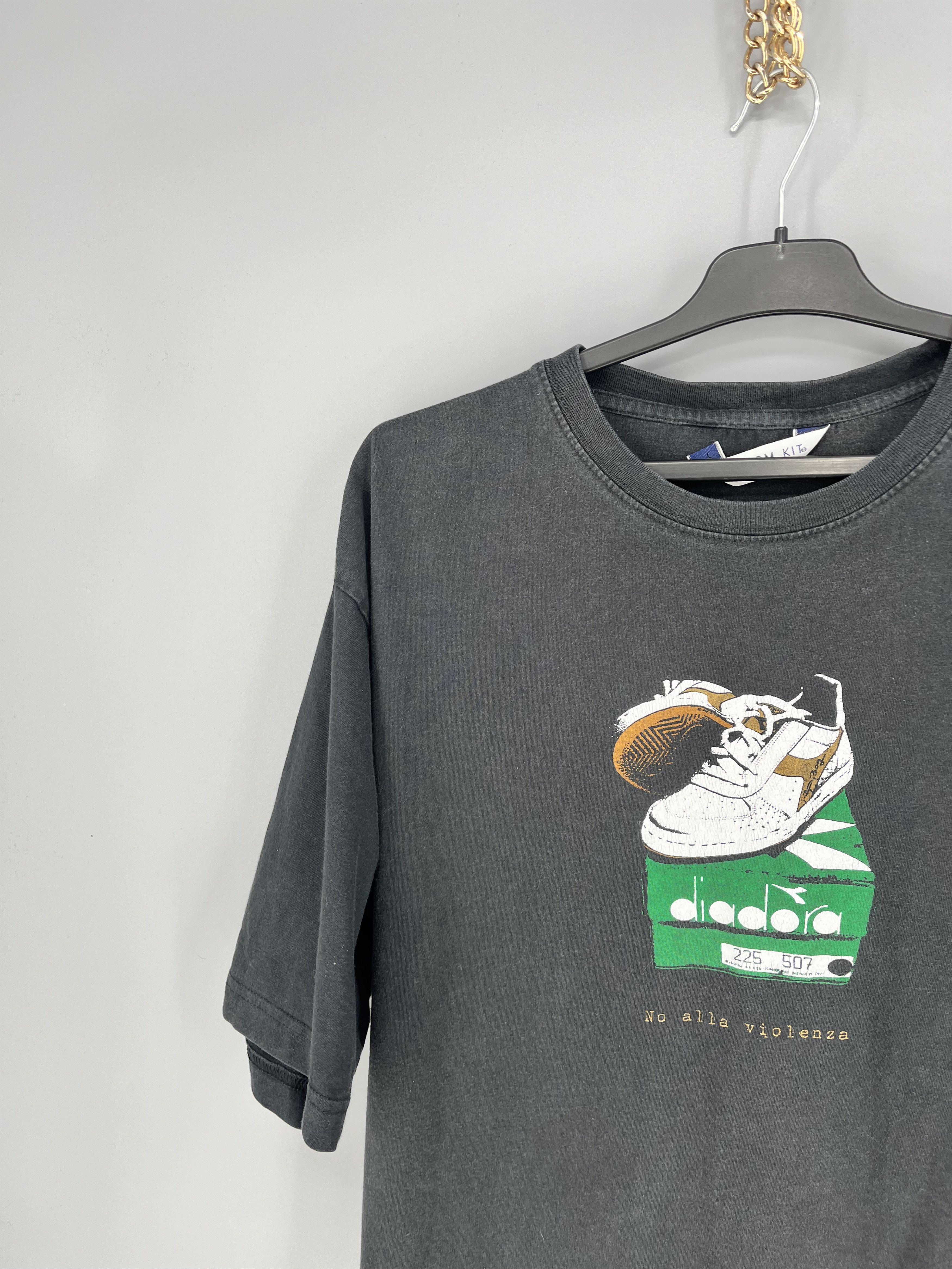 Vintage Vintage 80s Casuals Diadora"No alla violenza" No to violence Size US XL / EU 56 / 4 - 8 Thumbnail