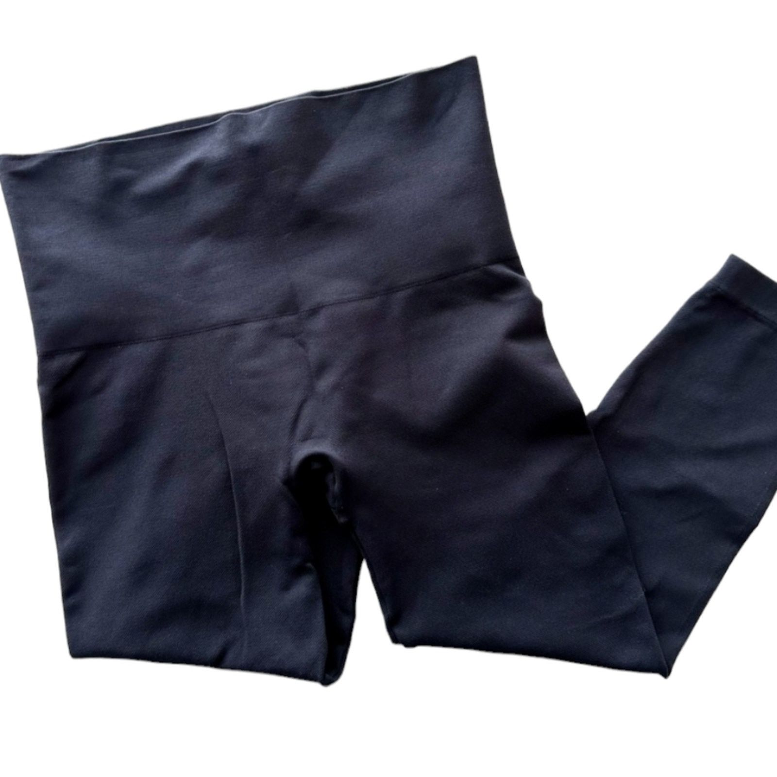 Spanx Spanx High Waist Cropped Legging Medium Size 28" / US 6 / IT 42 - 2 Thumbnail