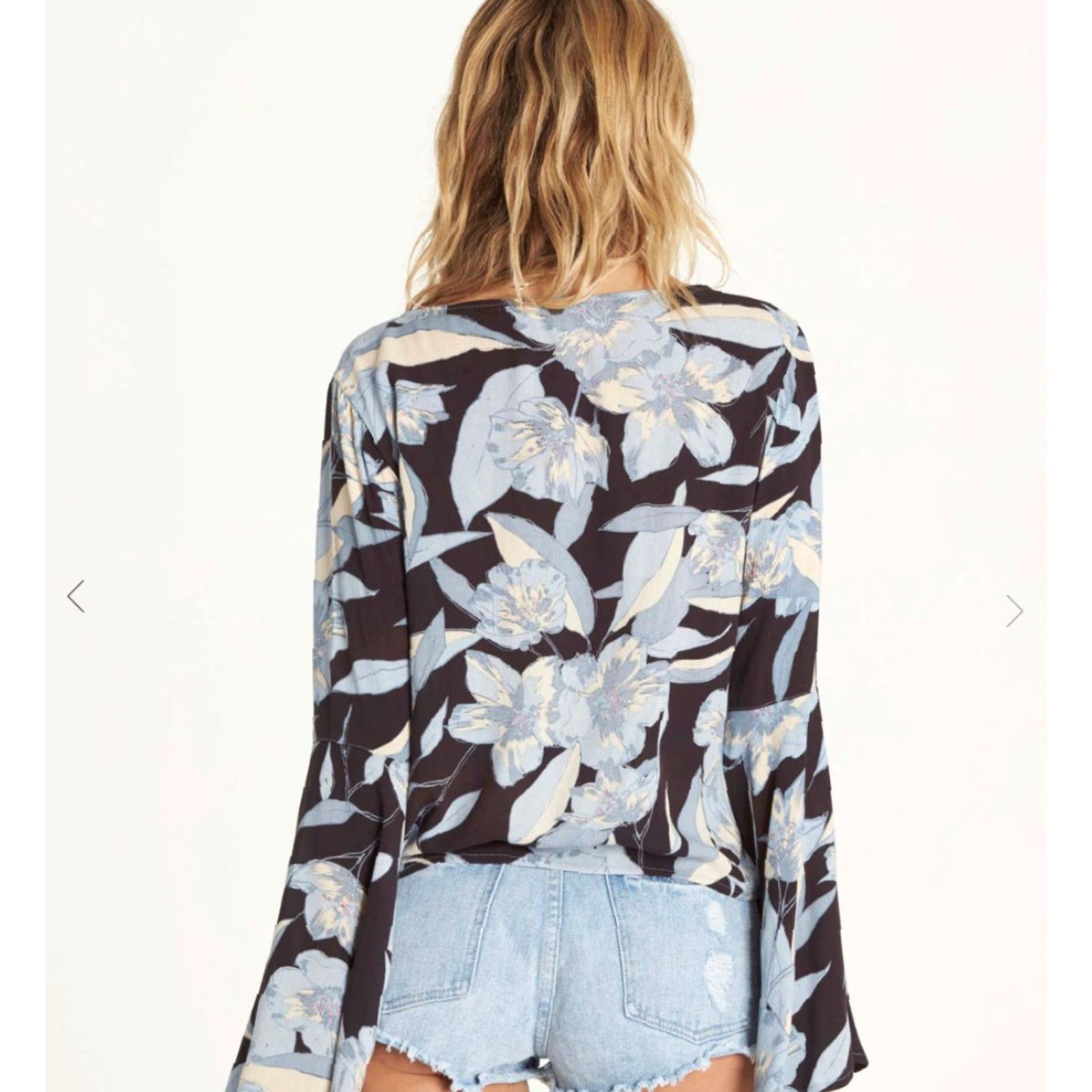 Billabong Billabong Pretty Daylight LS Cropped Flare Sleeve Floral Buttonfront Top-Size L Size L / US 10 / IT 46 - 5 Thumbnail