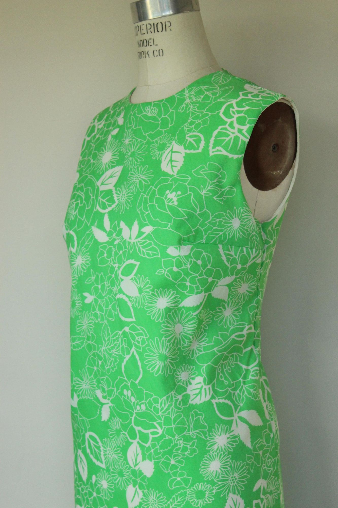 Vintage Vintage 1960s Dress, Volup Fritzi Green and White Floral Pri Size M / US 6-8 / IT 42-44 - 7 Thumbnail