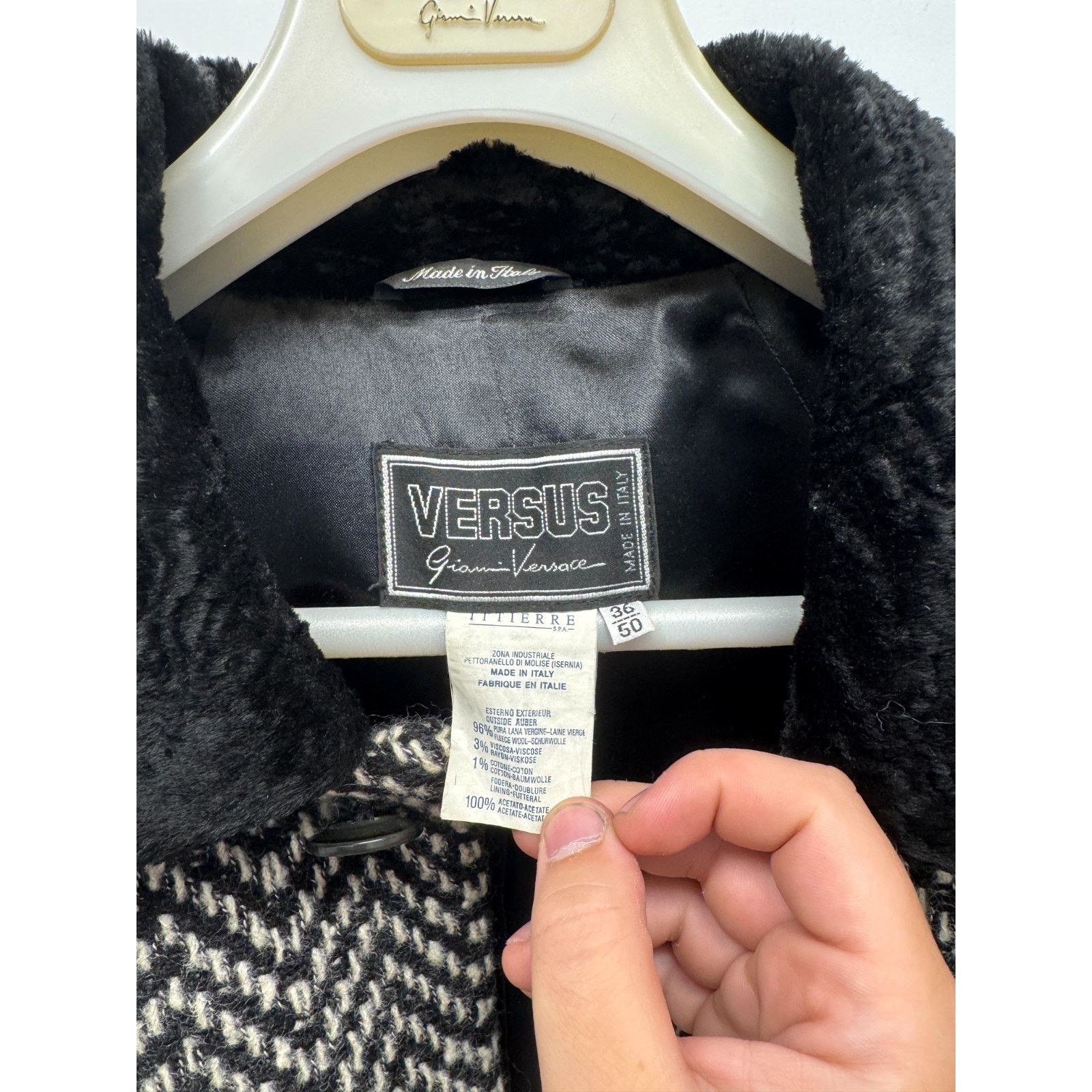 Versus Versus Gianni Versace herringbone wool coat size 36/50 Size US L / EU 52-54 / 3 - 2 Thumbnail