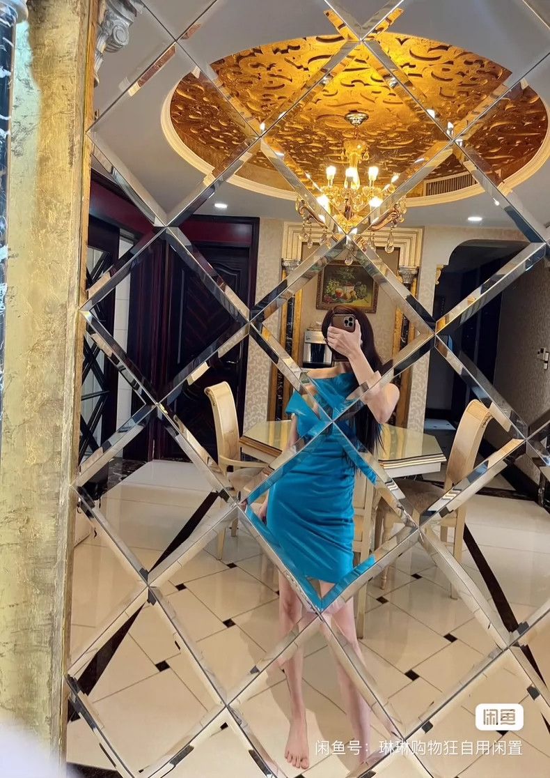 Versace Versace Tailored all-leather dress with a three-dimensiona Size M / US 6-8 / IT 42-44 - 3 Thumbnail