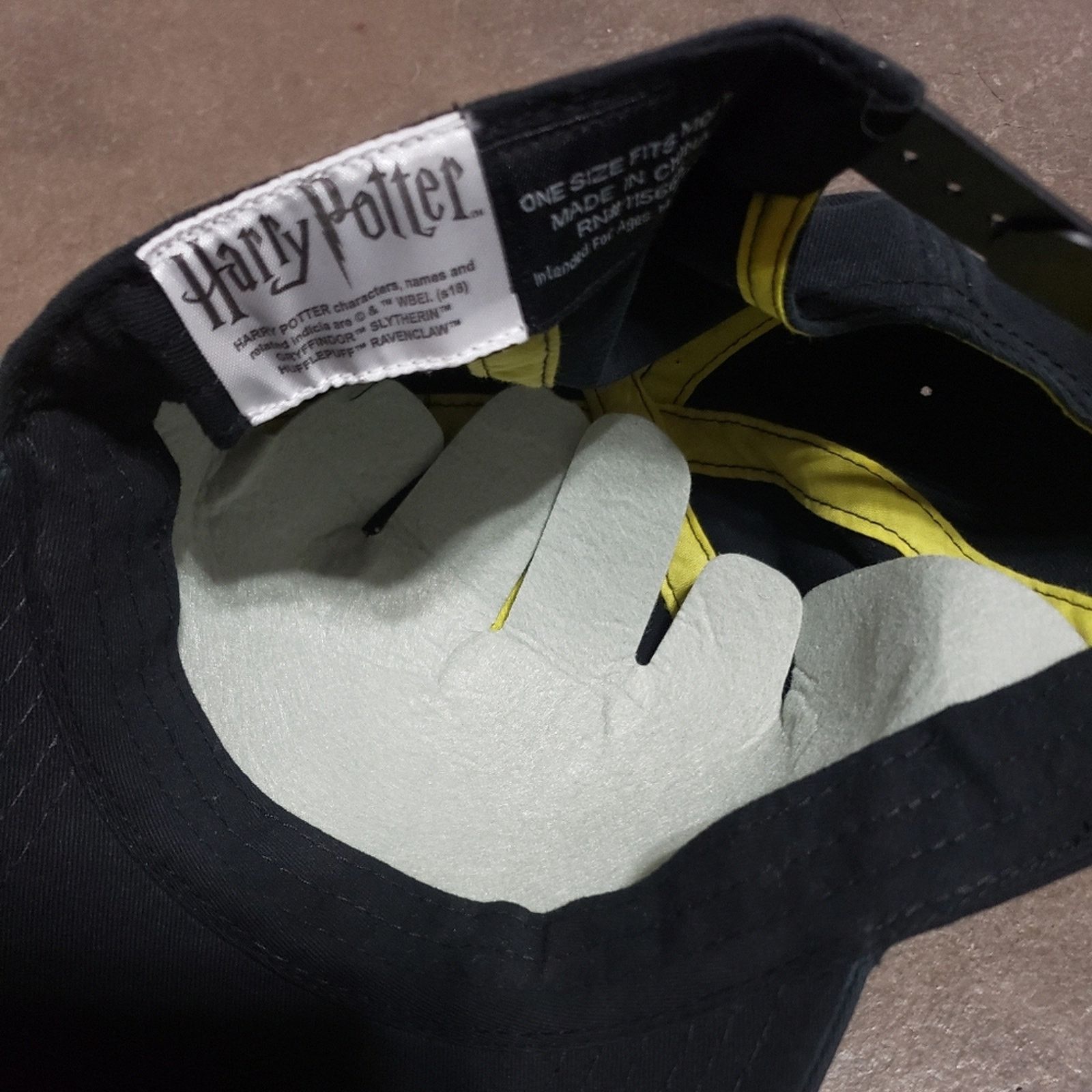 Other Black Hufflepuff | HARRY POTTER | Hat w/Pin Size ONE SIZE - 5 Thumbnail