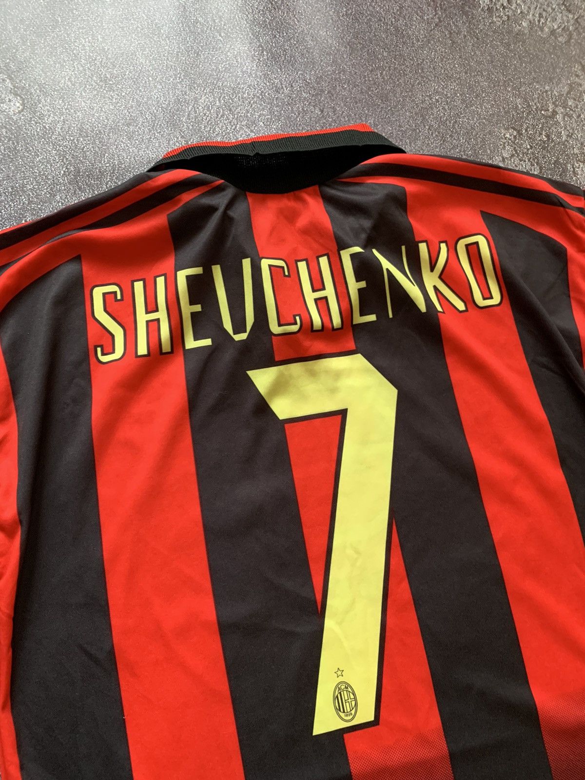 Vintage Vintage AC Milan Soccer Jersey #7 Shevchenko Bootleg Size US M / EU 48-50 / 2 - 4 Thumbnail