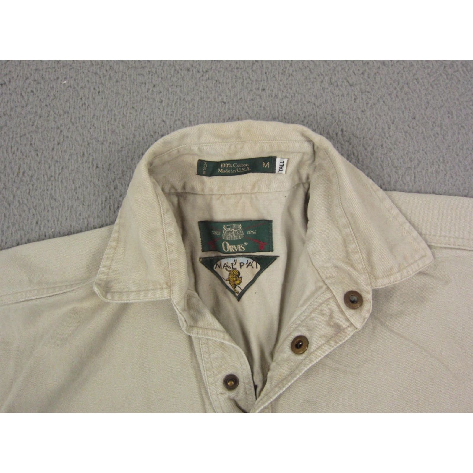 Orvis VINTAGE Orvis Shirt Mens MT Khaki Brown Nylon Polyester Cotton Canvas Button-Up Pockets Classic Outdoor 70s 80s? Size US M / EU 48-50 / 2 - 3 Thumbnail
