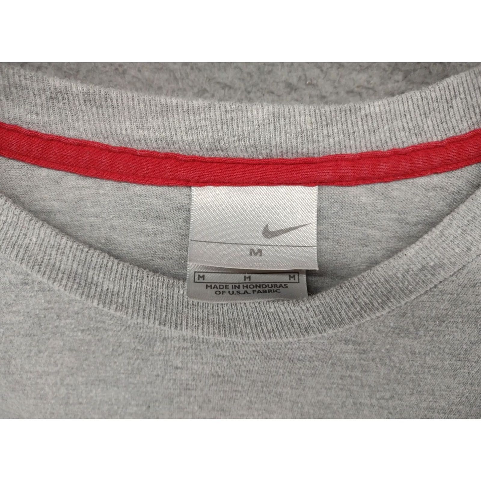 Nike Vintage Nike Athletics Spell Out Long Sleeve Shirt M Mens Gray 90s Sports Nike Center Swoosh Crew Neck Cotton Regular Size M Size US M / EU 48-50 / 2 - 3 Thumbnail