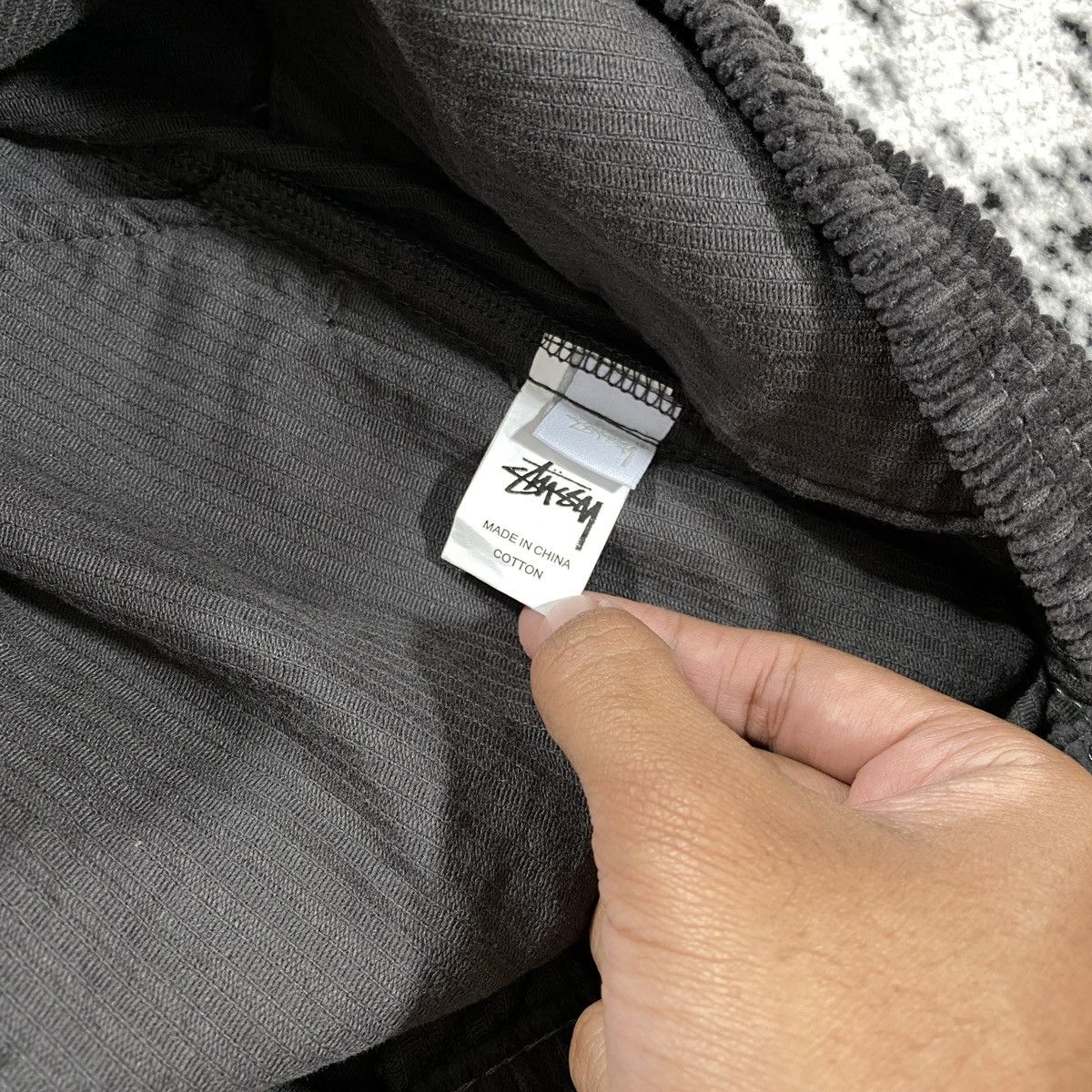 Stussy STUSSY BOX LOGO CORDUROY SHORTS IN CHARCOAL - 32 Size US 32 / EU 48 - 6 Thumbnail