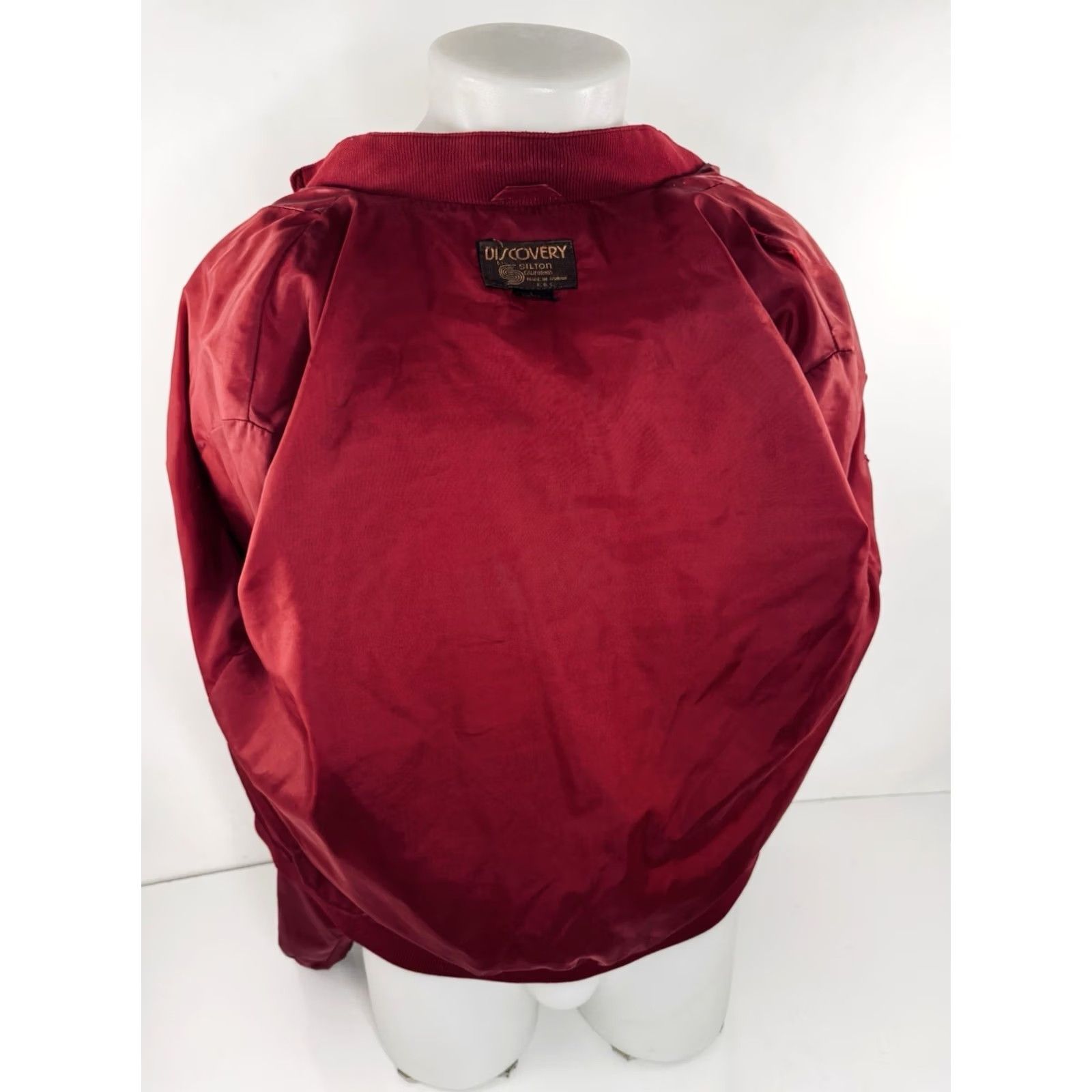 Vintage VINTAGE Silton Discovery California Members Only Style Mens Jacket L Maroon Nylon Zip Size US L / EU 52-54 / 3 - 5 Thumbnail
