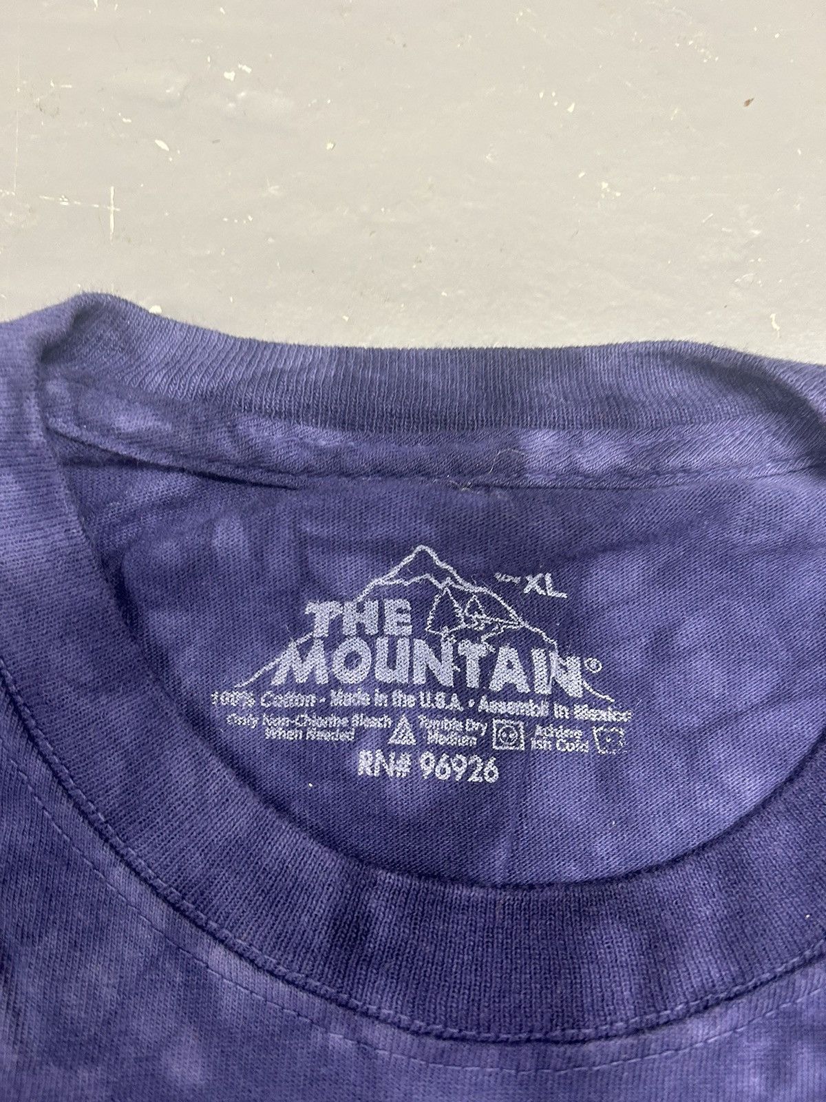 The Mountain Crazy Vintage Y2k Essential Wolf Animal Nature Dye Tee Shirt Size US XL / EU 56 / 4 - 3 Thumbnail