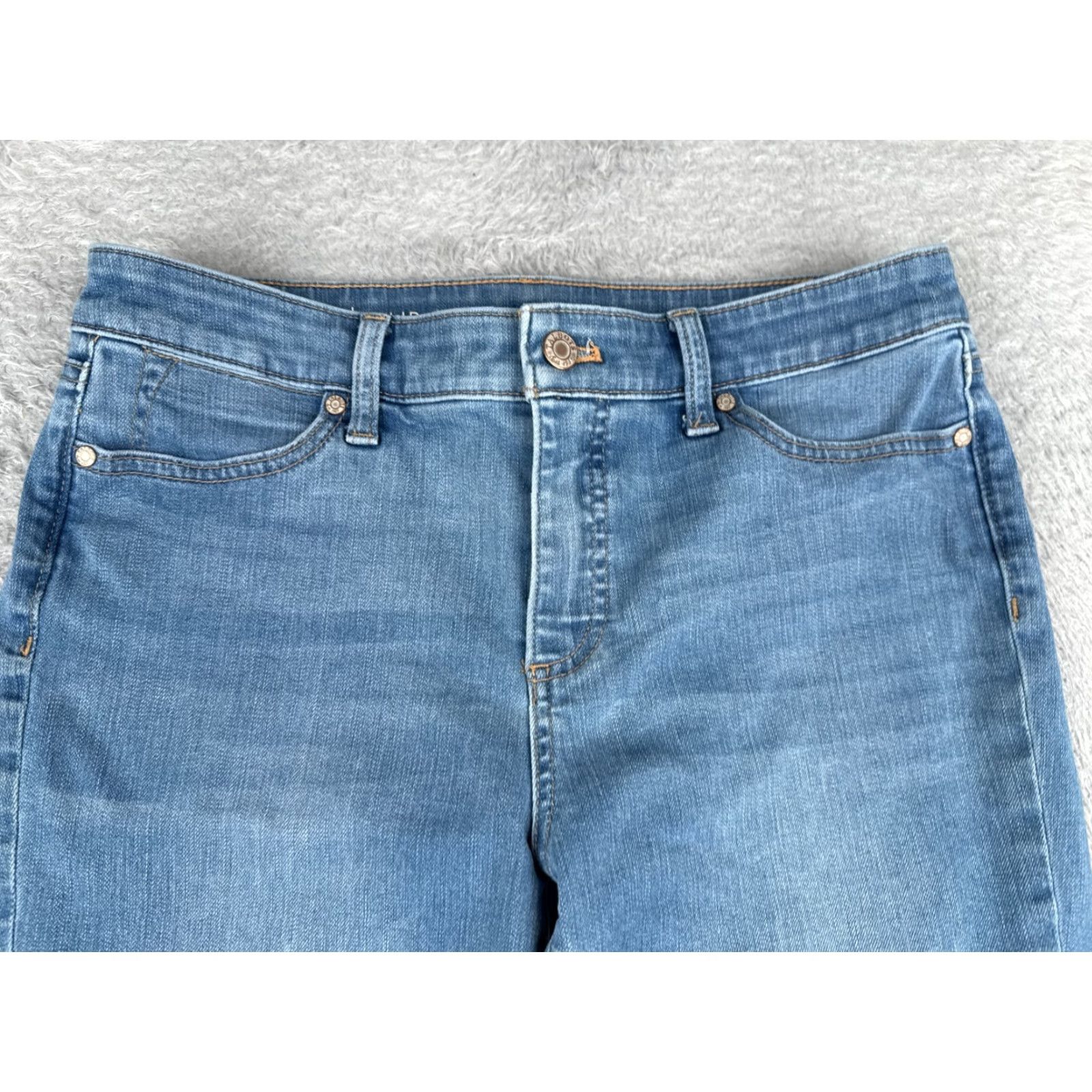 Talbots Talbots Jeans Women 8 Capris Denim Mid Rise Blue Cotton Blend 30x18 5-Pocket Design Womens Size 30" / US 8 / IT 44 - 4 Thumbnail