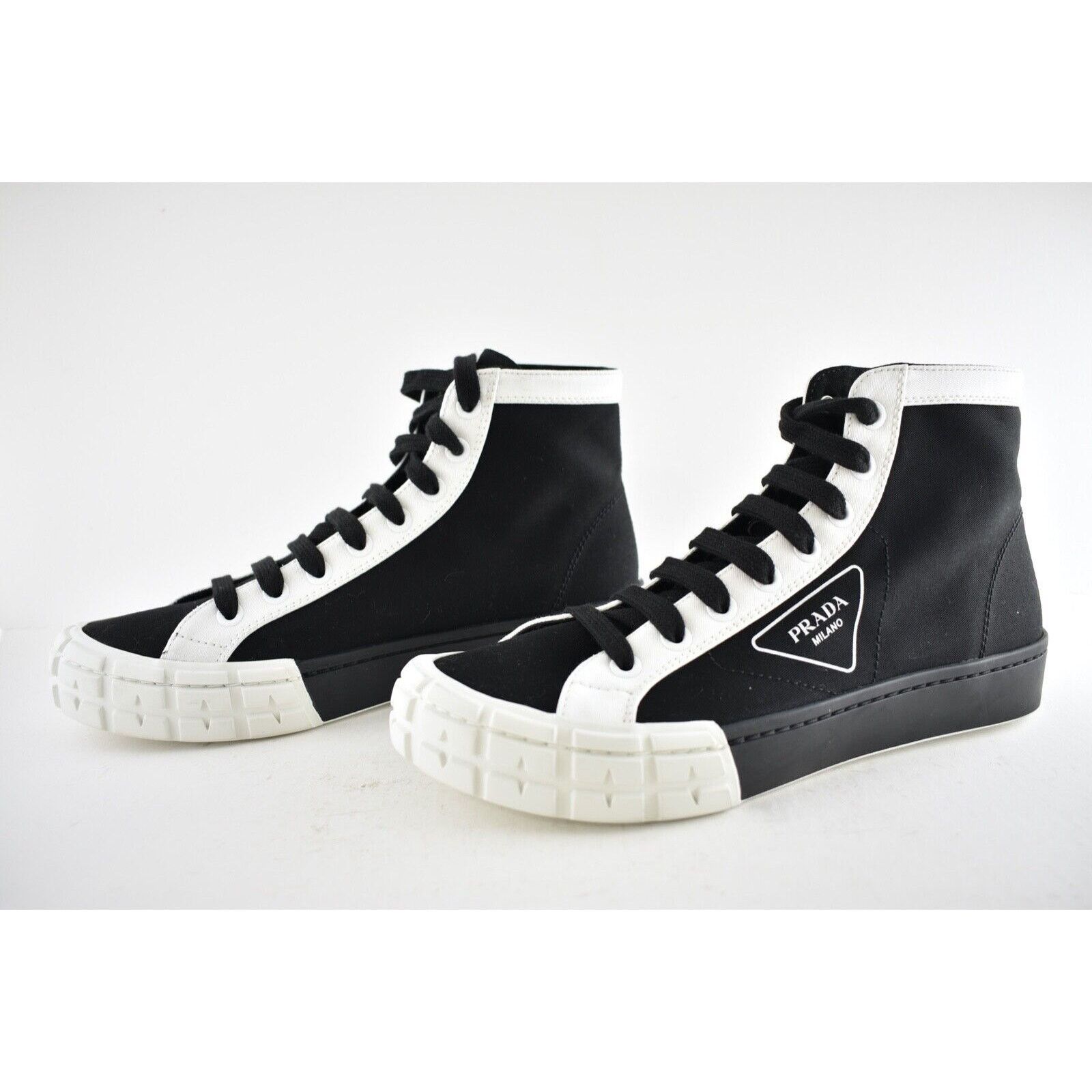 Prada Prada Mens Wheel Black White Logo Flat Size US 8 / EU 41 - 9 Thumbnail
