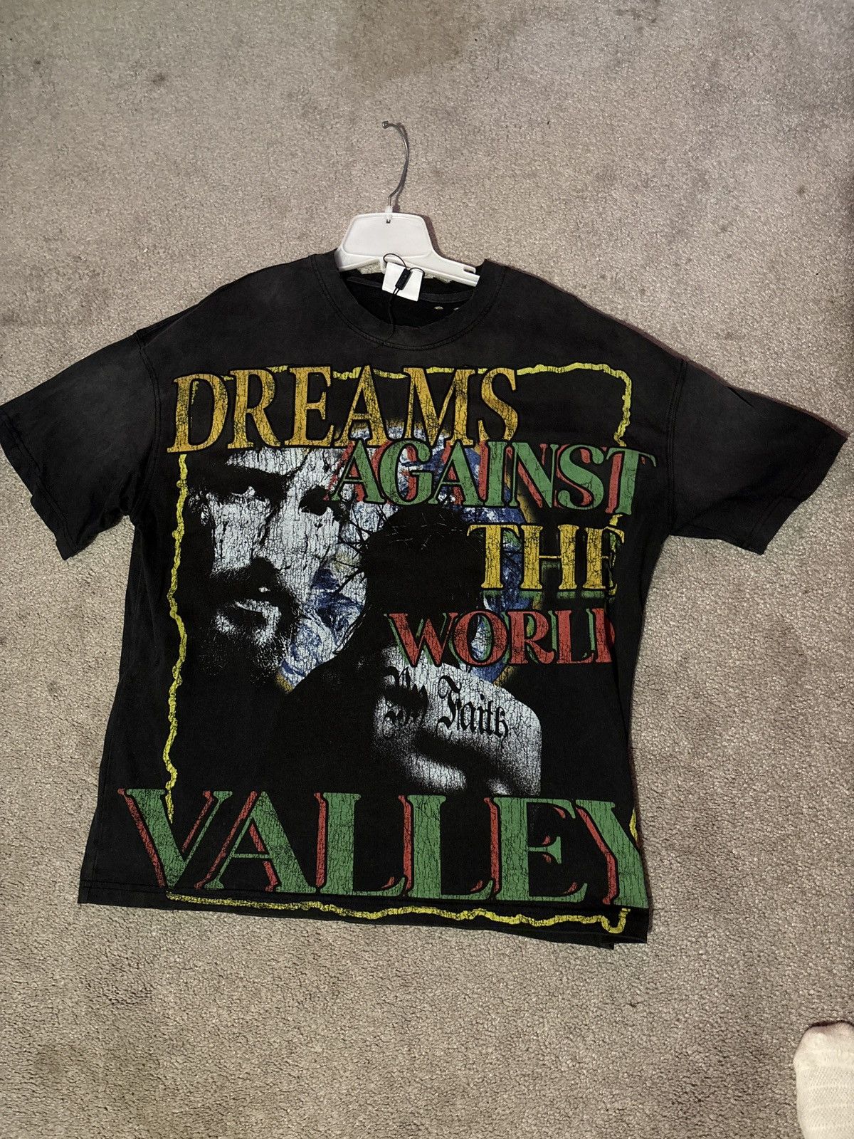 Vale VALE- DREAMS AGAINST THE WORLD Size US M / EU 48-50 / 2 - 1 Preview