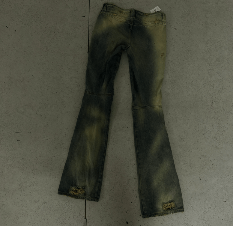 Diesel Deisel Straight Leg Jeans in Blue Size US 26 / EU 42 - 2 Thumbnail