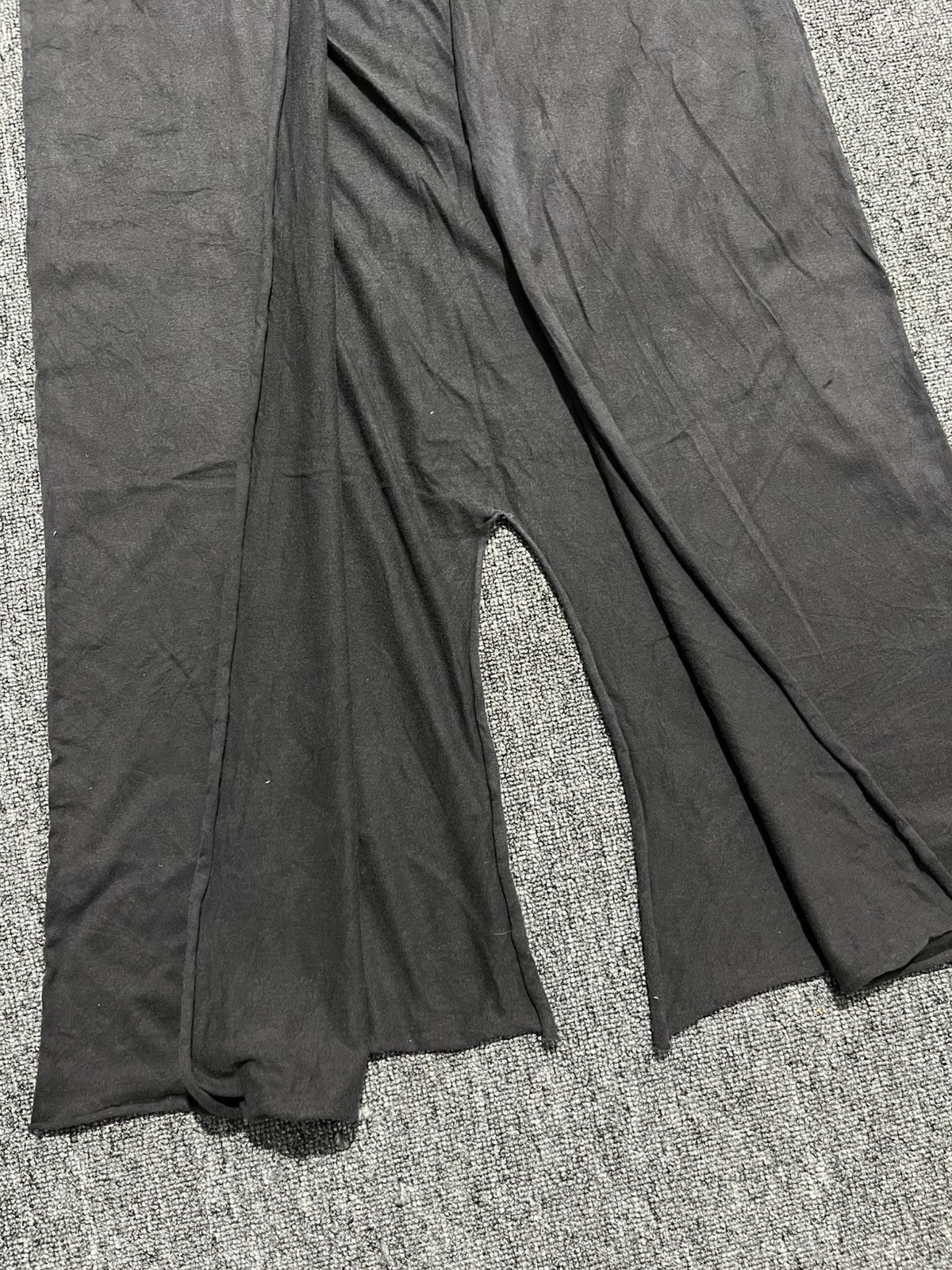 Julius aw2003 julius_7 "cloth works for undead" Size US M / EU 48-50 / 2 - 4 Thumbnail