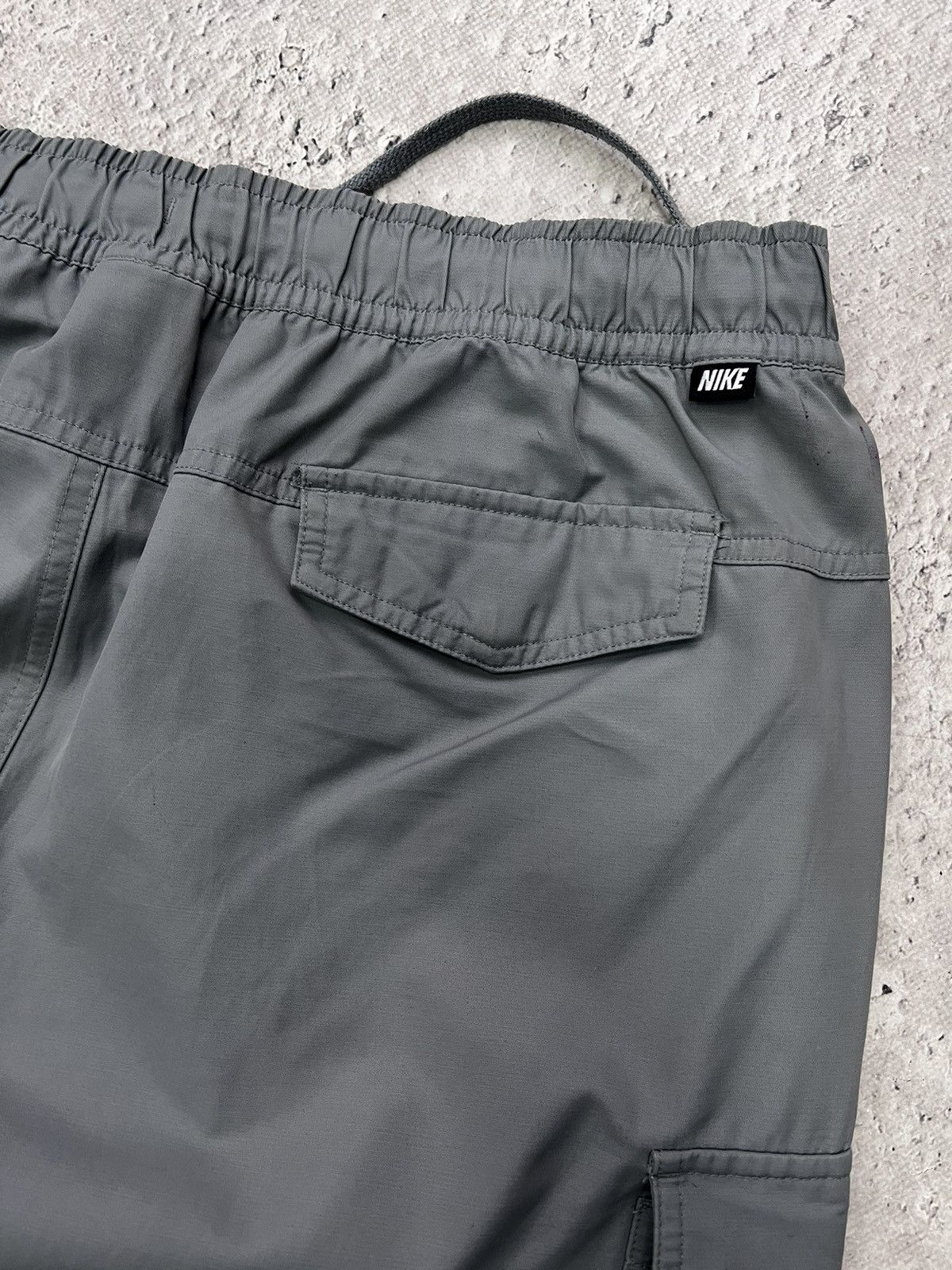Nike × Vintage VINTAGE Y2K DRILL CARGO NIKE NYLON PANTS PARACHUTE Size US 36 / EU 52 - 13 Thumbnail