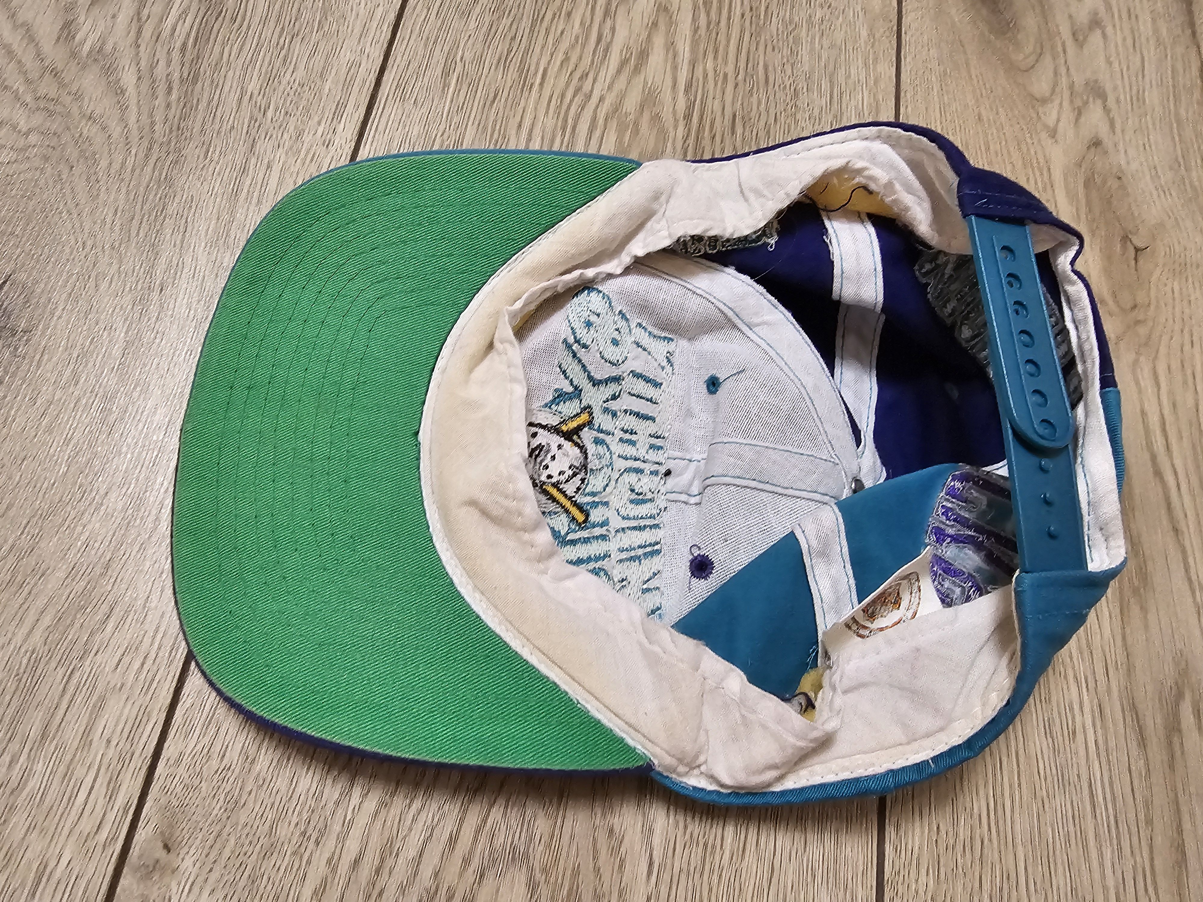 NHL ANAHEIM MIGHTY DUCKS VINTAGE CAP 90s HOCKEY VINTAGE CAP 90S Size ONE SIZE - 3 Thumbnail