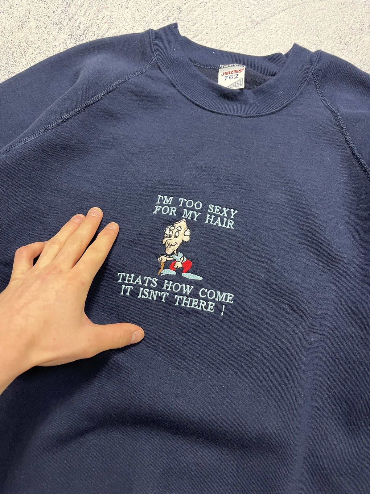Jerzees × Russell Athletic × Vintage Vintage Funny I’m Too Sexy For My Hair Balding Sweatshirt Size US XL / EU 56 / 4 - 7 Thumbnail