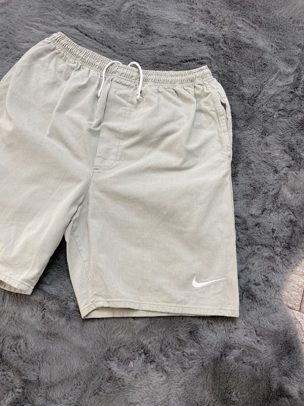 Japanese Brand × Nike × Vintage Nike Hype Vintage Shorts S by Travis Scott style Size US 32 / EU 48 - 2 Thumbnail