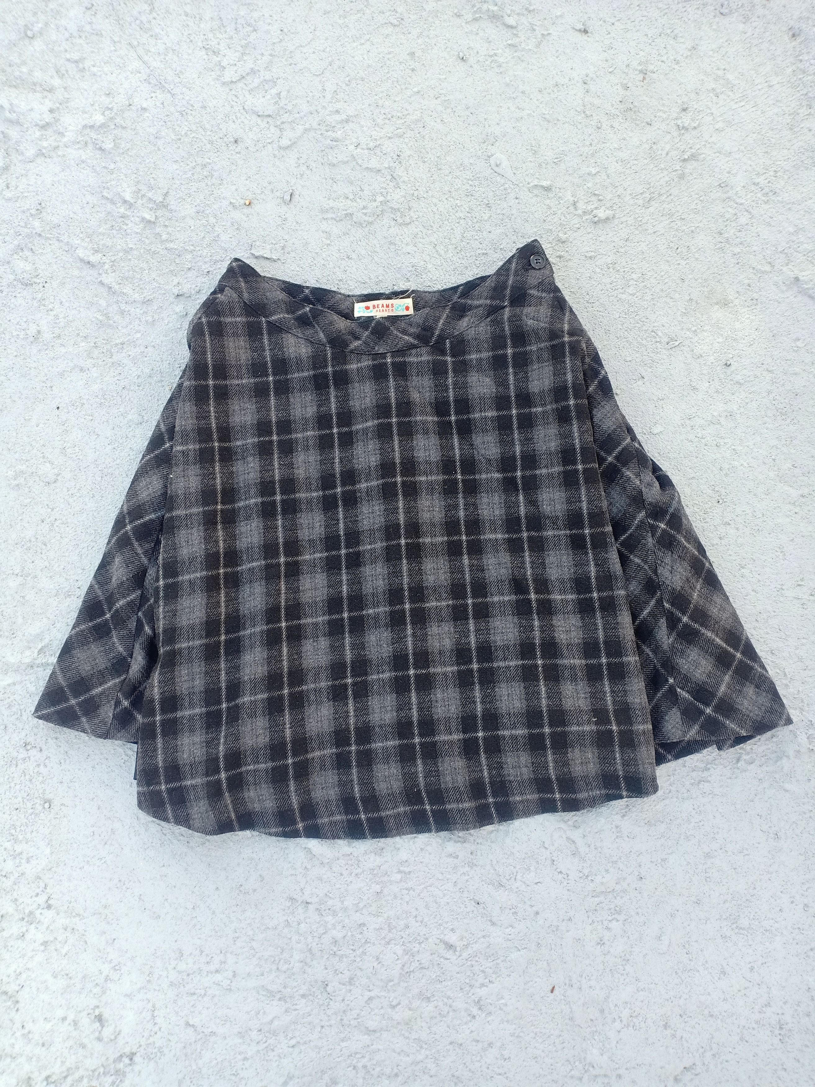Beams Plus BEAMS Heart flannel mini skirt Size 27" / US 4 / IT 40 - 1 Thumbnail