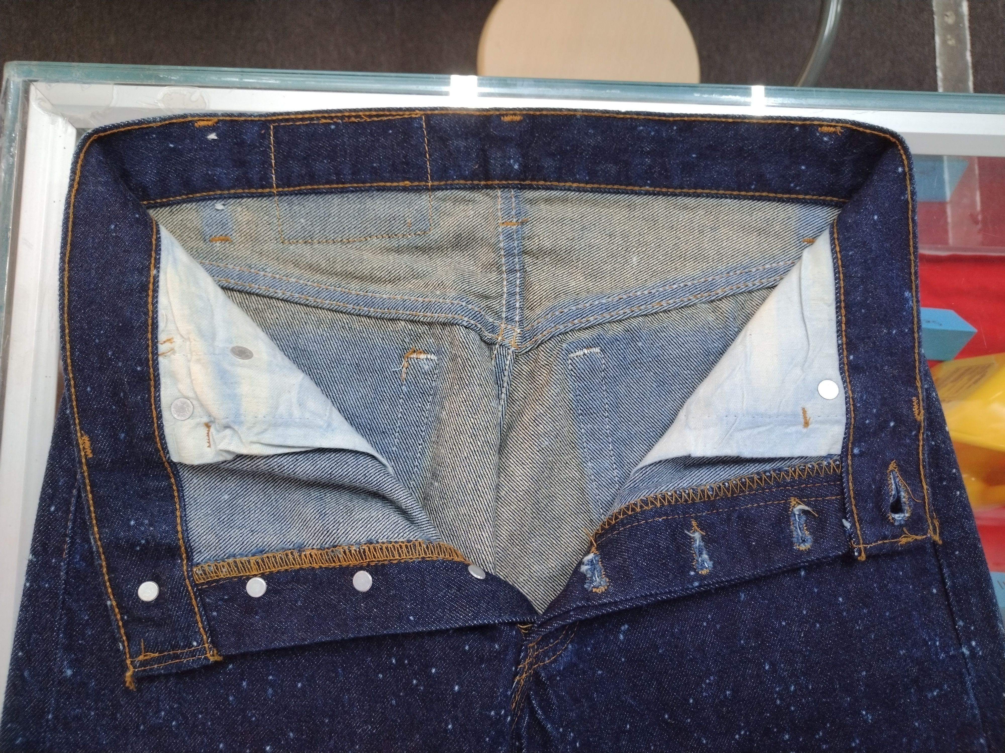 Levi's 🔥AUTHENTIC SNOW WASH NOS VTG LEVIS 501 INDIGO DENIM Size US 32 / EU 48 - 14 Thumbnail